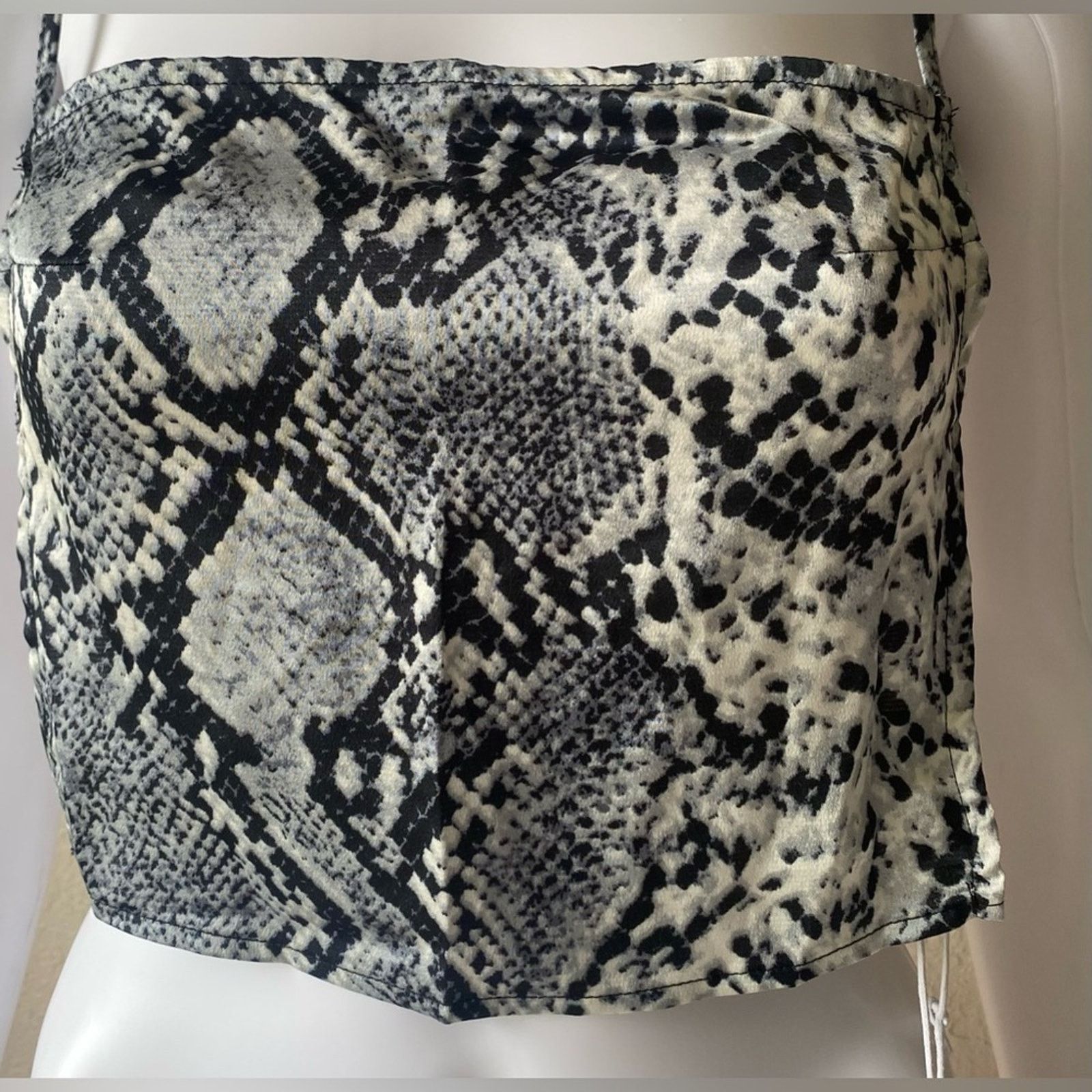 PRINCESS POLLY Princess Polly | Snakeskin Sleeveless Backless Jura Top | 4 Size S / US 4 / IT 40 - 1 Thumbnail