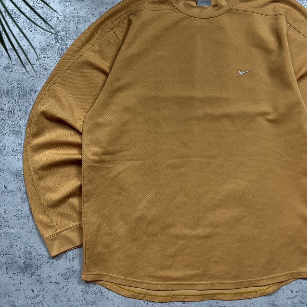 Nike 90s NIKE SWOOSH VINTAGE Y2K OVERSIZED LONGSLEEVE RETRO TEE Size US L / EU 52-54 / 3 - 2 Thumbnail