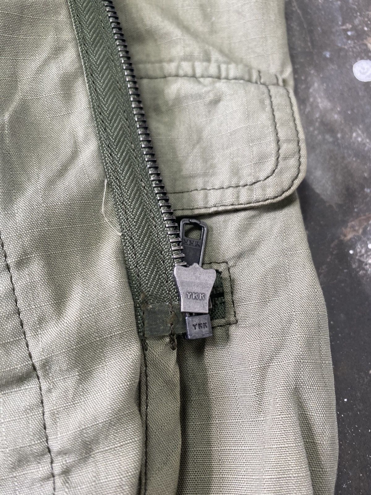 The North Face Rare Vintage The North Face Vest Multi pocket Jacket Size US L / EU 52-54 / 3 - 11 Thumbnail