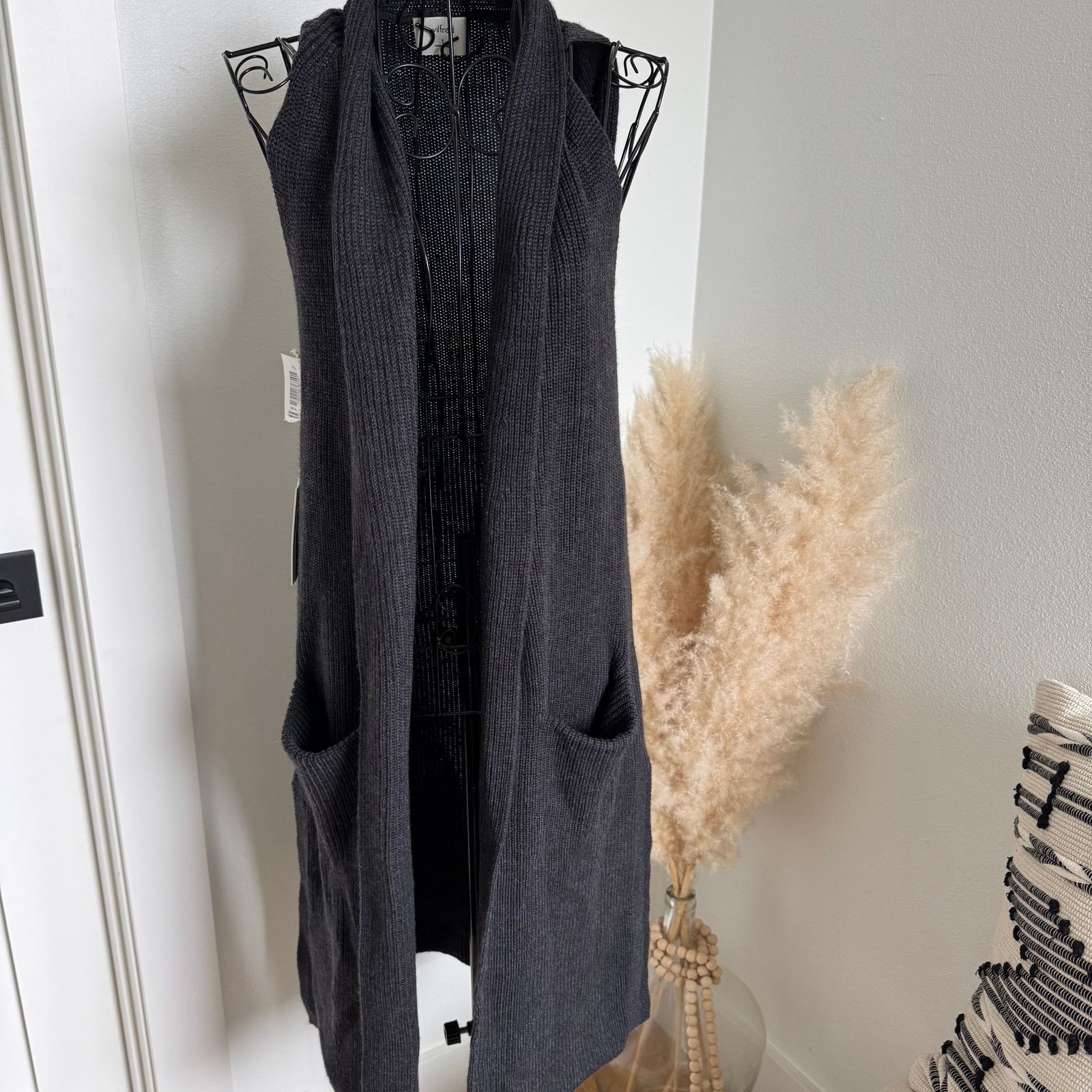 Aritzia Aritzia Wilfred Dunkirk Long Sweater Vest | Merino Wool Knit Size S / US 4 / IT 40 - 1 Thumbnail