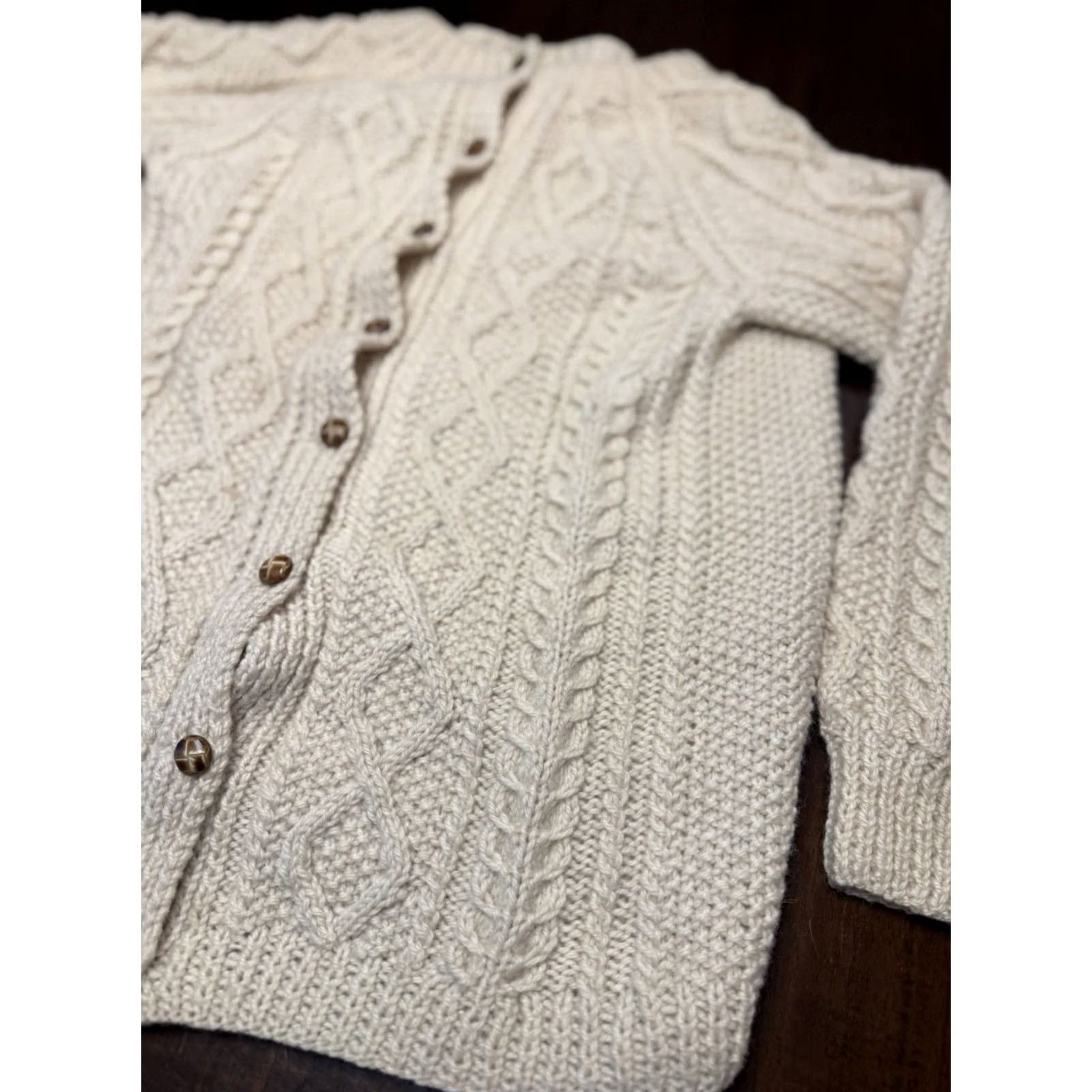 CO Bruckless Co Donegal Cardigan Shirt Women S Cream Wool Knit Raglan Crew Neck Cable Knit Button Ireland Vintage Nature Outdoor 90s Size S / US 4 / IT 40 - 2 Thumbnail