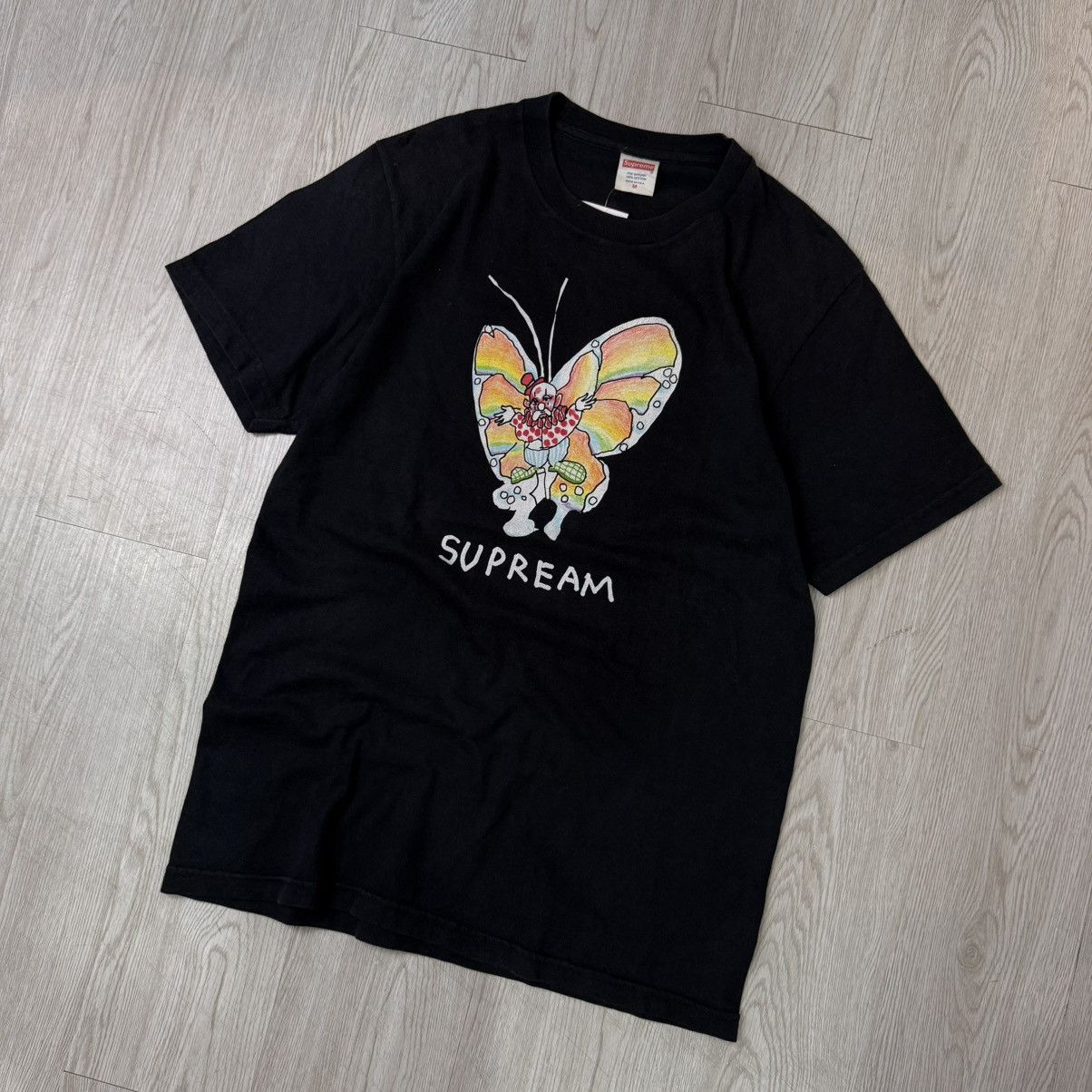 Supreme Supreme mark gonzales butterfly black tee Size US M / EU 48-50 / 2 - 2 Thumbnail
