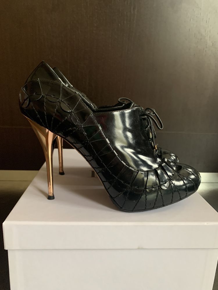 Dior Dior Patent Leather Heels Size US 8.5 / IT 38.5 - 1 Thumbnail