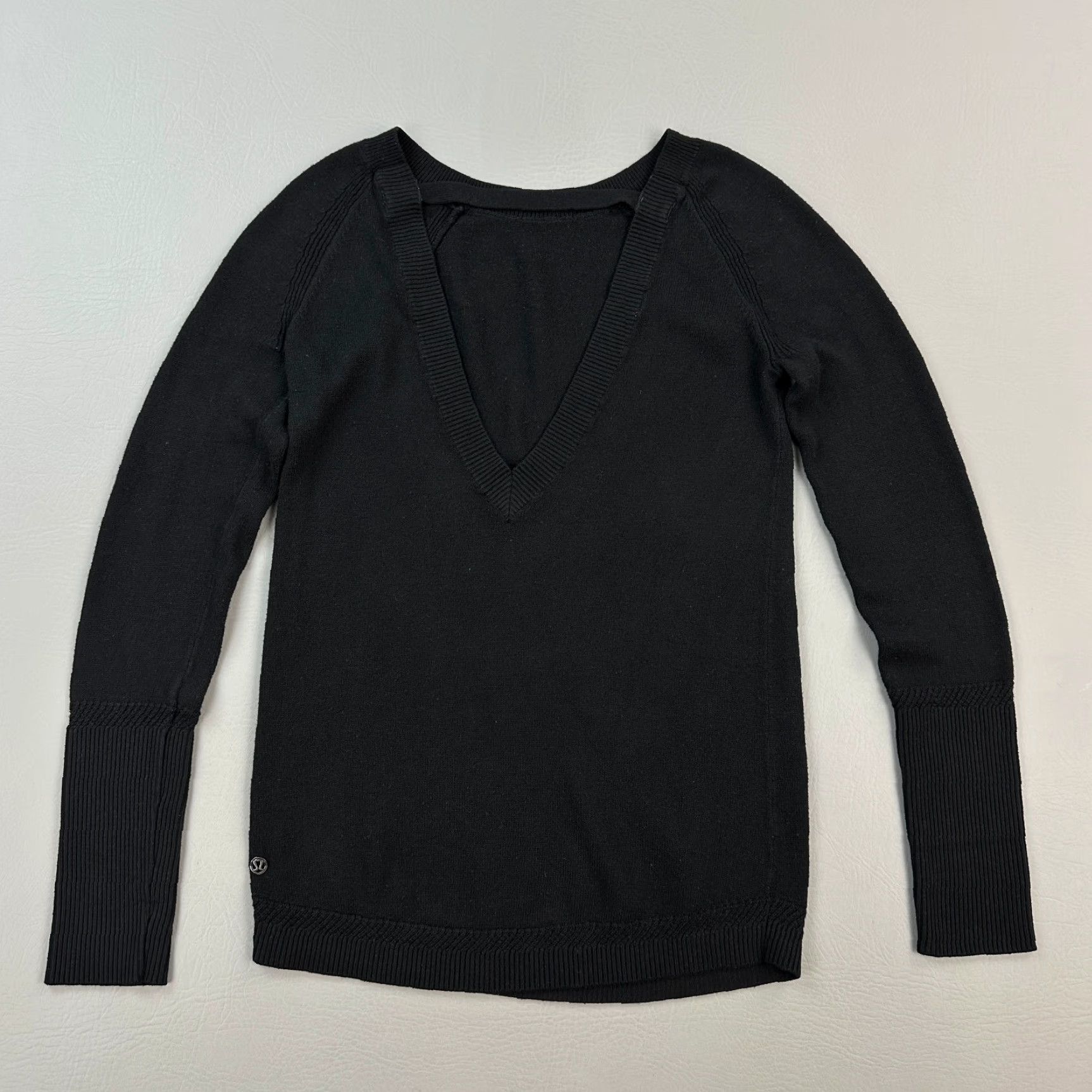 Lululemon Lululemon Sweater Women's 2 Black Unity Back Drop Cashmere Blend Pullover Knit Crew Neck Raglan Sleeve Casual Regular All Seasons Size XS / US 0-2 / IT 36-38 - 6 Thumbnail