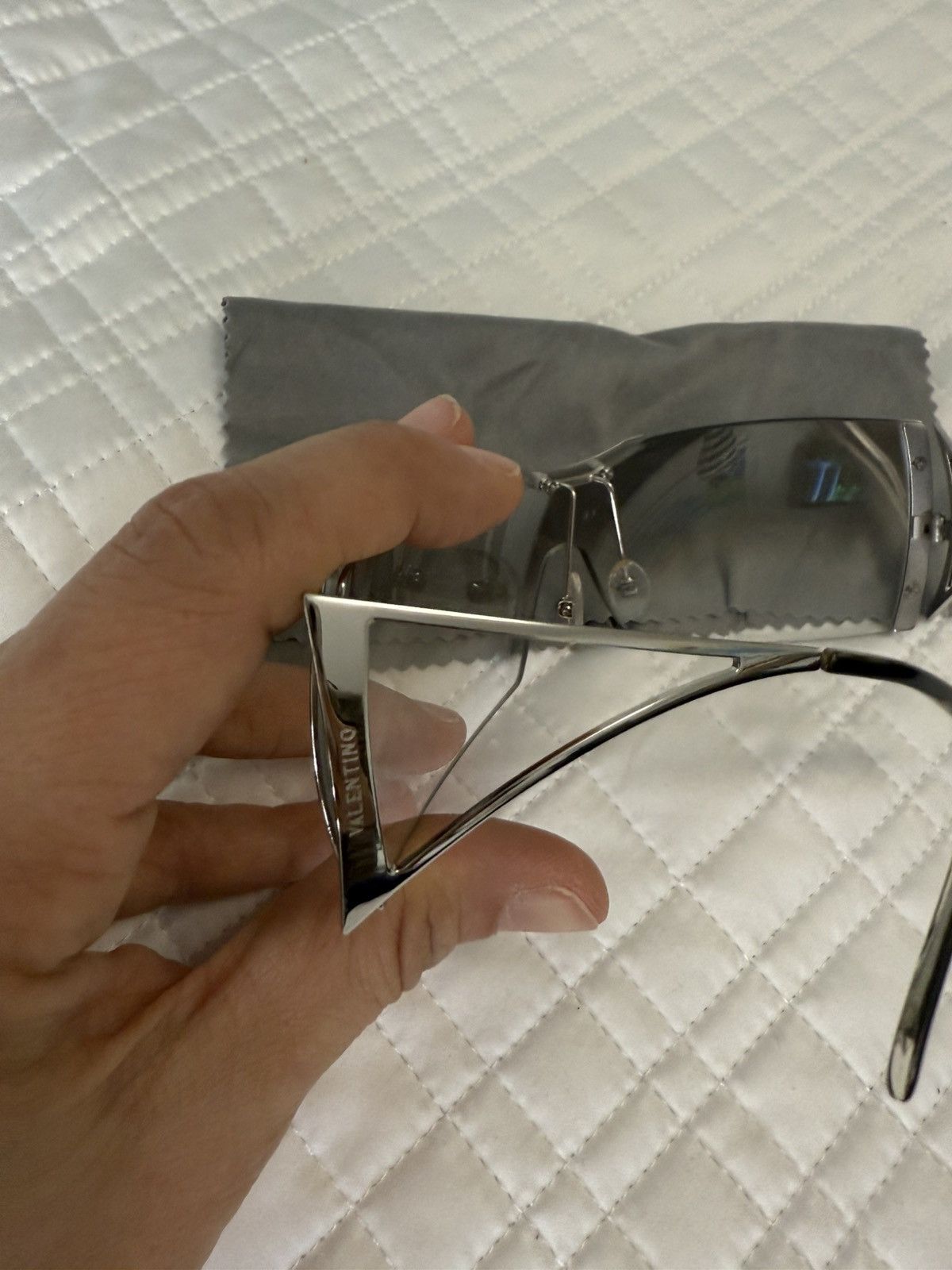 Valentino Vintage Authentic Valentino sunglasses Size ONE SIZE - 3 Thumbnail