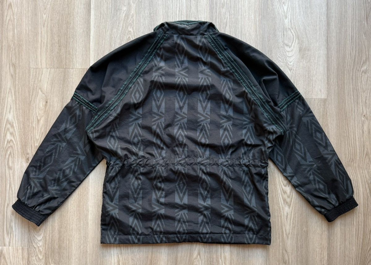 Umbro Vintage 90s Umbro Celtic Football Soccer Track Jacket Size US S / EU 44-46 / 1 - 11 Thumbnail