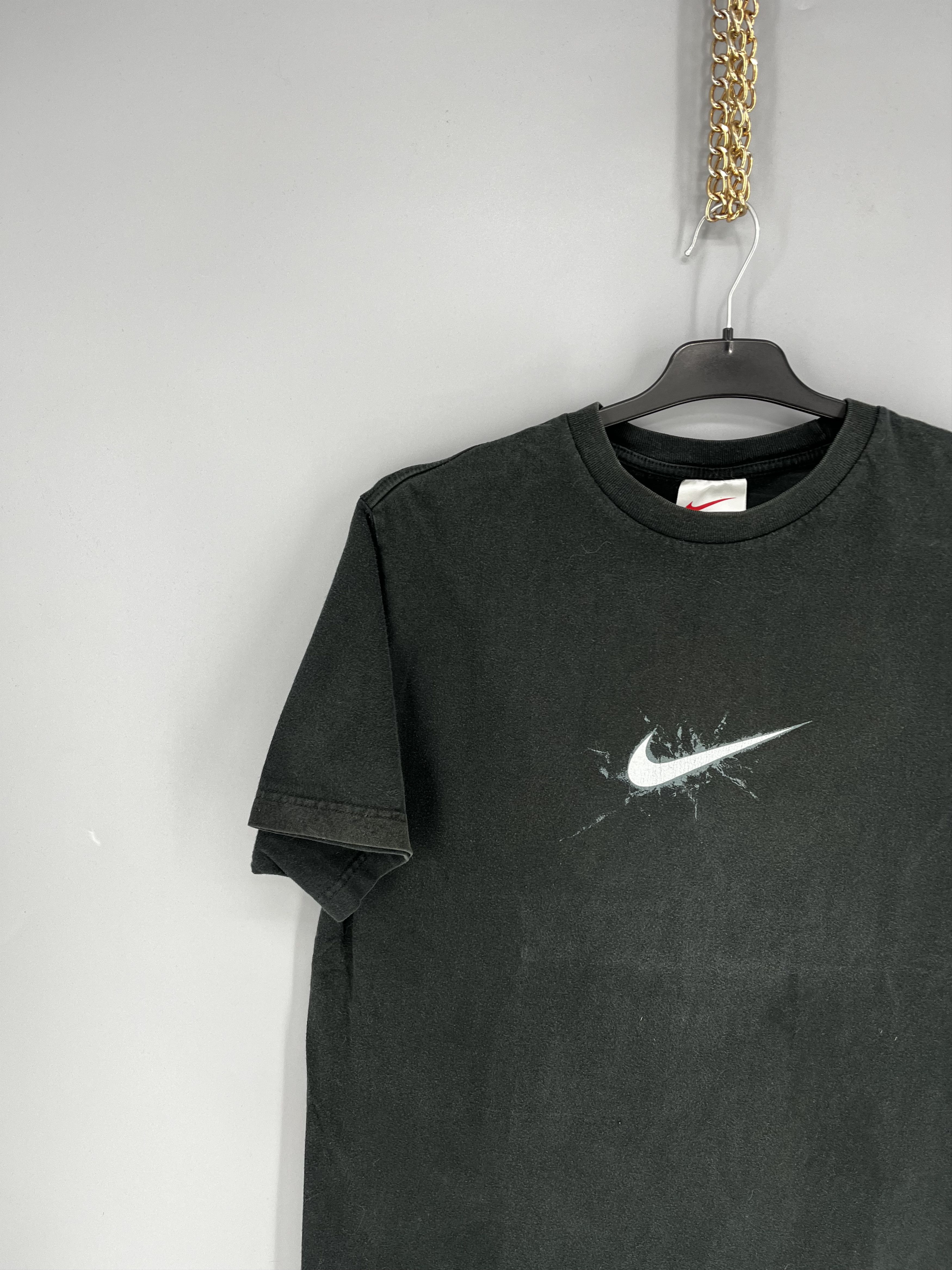 Band Tees Vintage Y2K Nike Center Swoosh Logo T-Shirt Size US M / EU 48-50 / 2 - 4 Thumbnail