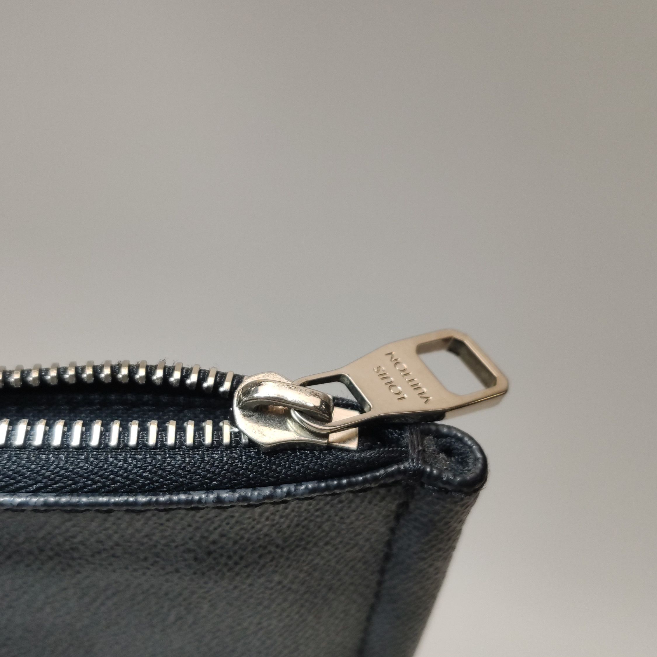 Louis Vuitton Louis Vuitton (LV) Pochette Jour Checkerboard Zip Clutch -y Size ONE SIZE - 5 Thumbnail