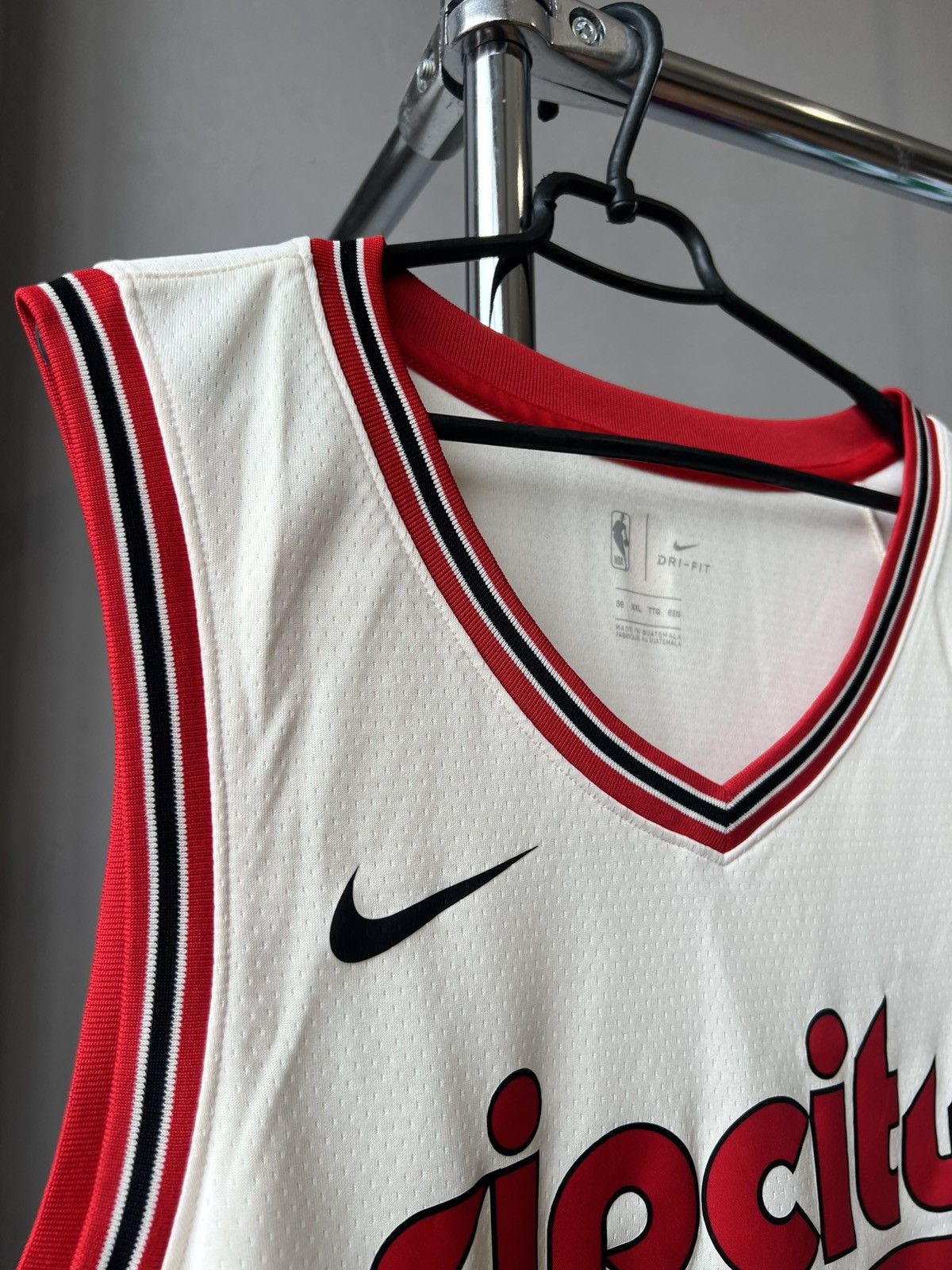 Nike NWT 2019 NBA PORTLAND TRAIL BLAZERS NIKE BASKETBALL JERSEY Size US XXL / EU 58 / 5 - 5 Thumbnail