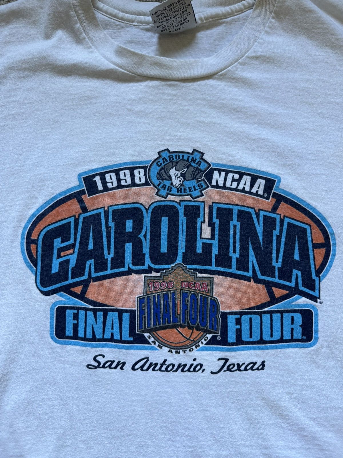 Gear for Sports 1998 Carolina Tar Heels NCAA Final Four Tee Size US XL / EU 56 / 4 - 2 Thumbnail