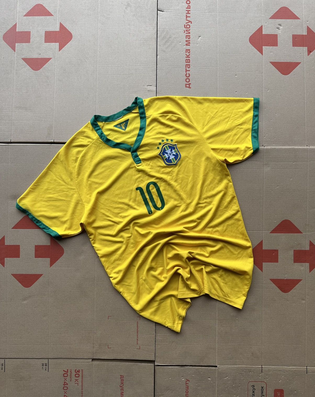Vintage Crazy Y2K Brazil Soccer Jersey Neymar JR T-Shirt Blockcore Size US L / EU 52-54 / 3 - 1 Thumbnail