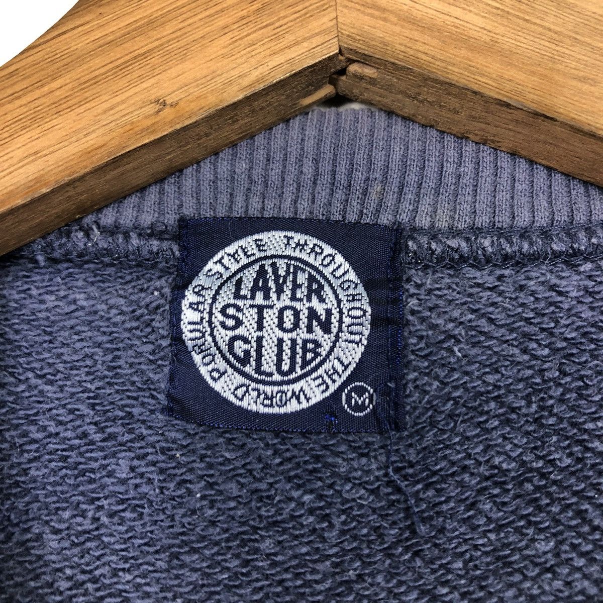 Japanese Brand Rasty 1971 Sun-Faded Navy Crewneck – Rainbow Stitch Vintage Size US M / EU 48-50 / 2 - 14 Thumbnail