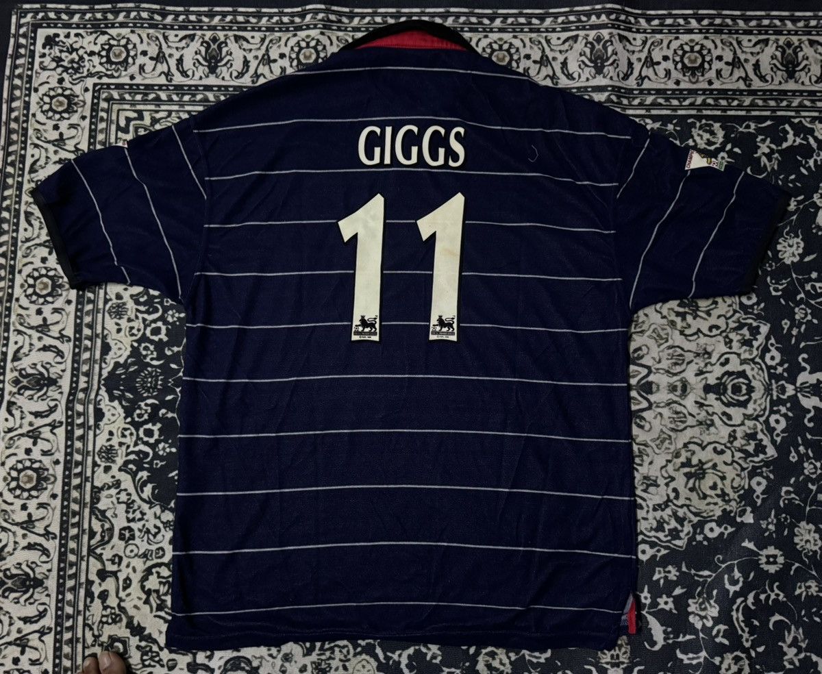 Umbro MANCHESTER UNITED AWAY 1999 JERSEY Size US XL / EU 56 / 4 - 2 Thumbnail