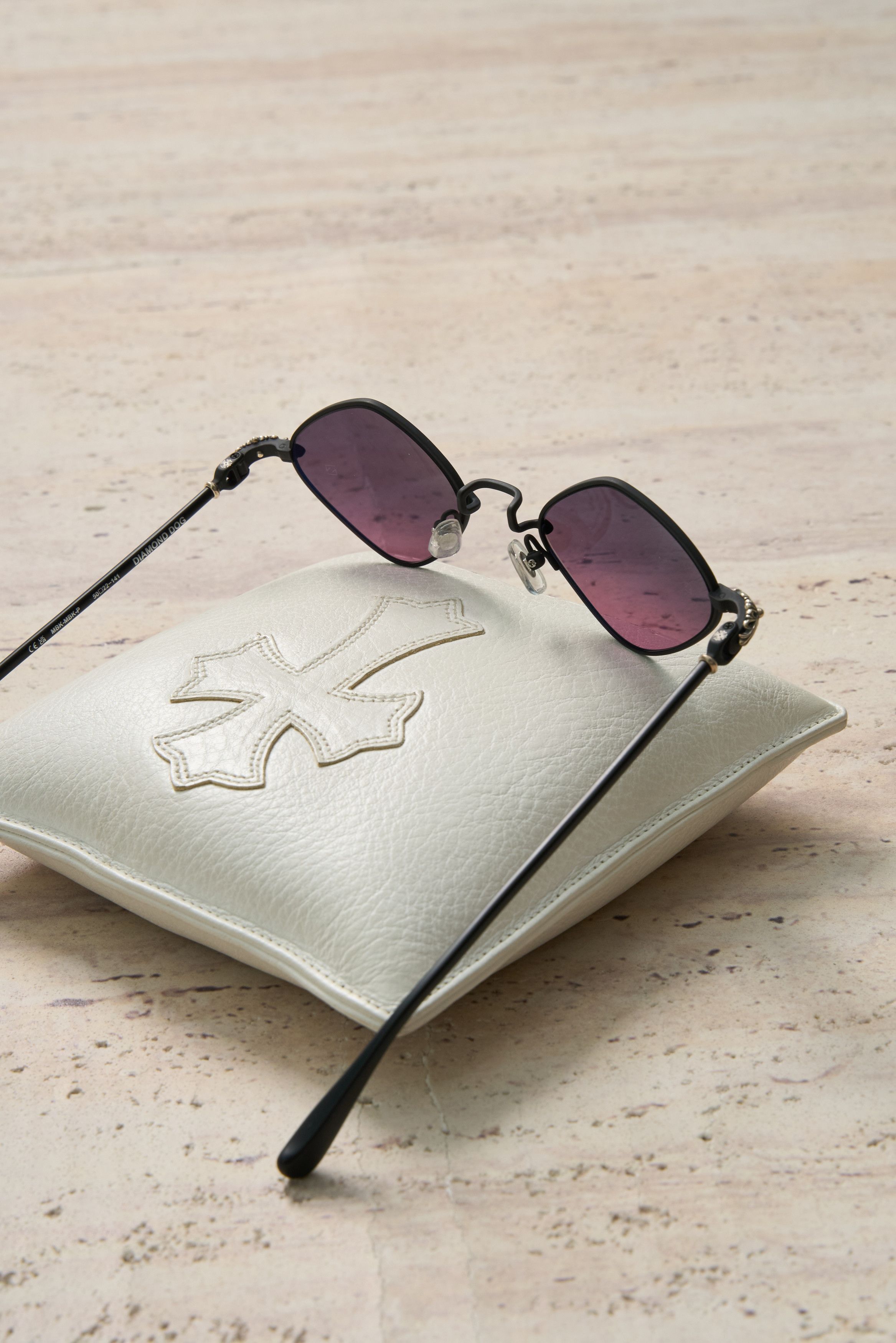 Chrome Hearts CHROME HEARTS DIAMOND DOG MBK/MBK/P SUNGLASSES Size ONE SIZE - 5 Thumbnail
