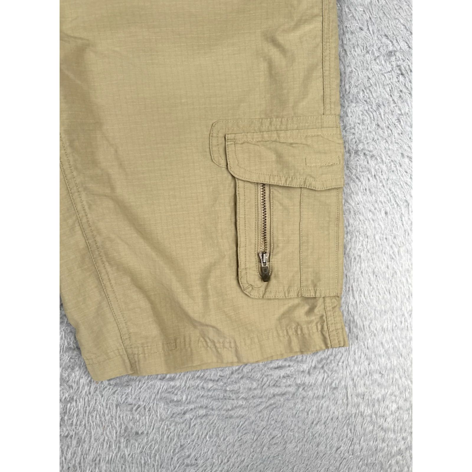 Vintage VINTAGE Columbia Cargo Shorts Women 12 Beige Activewear Casual Hiking Cotton Nylon Stretch 90s Girls Size 34" / US 12 / IT 48 - 2 Thumbnail