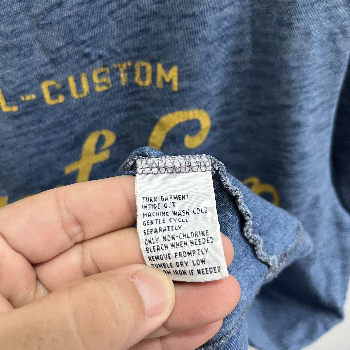 Polo Ralph Lauren 🔥 Polo Ralph Lauren ‘ Surf Shop Montauk Hwy’ Tees Size US M / EU 48-50 / 2 - 9 Thumbnail