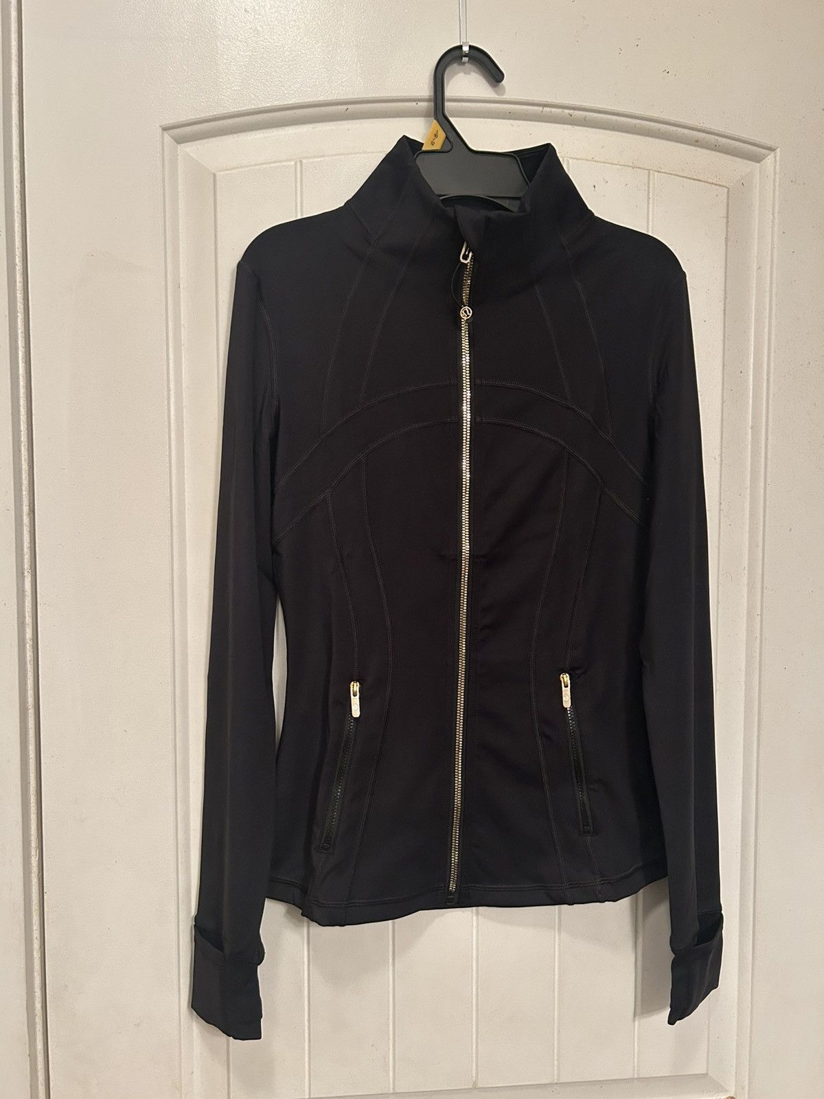 Lululemon Lululemon define jacket (black and gold), Size 4 Size S / US 4 / IT 40 - 2 Thumbnail