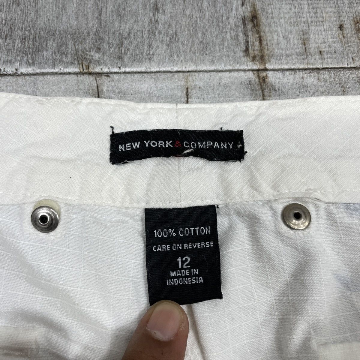 Vintage New York Company Vintage Y2K Baggy Wide Leg Faded Pants Size US 33 - 13 Thumbnail