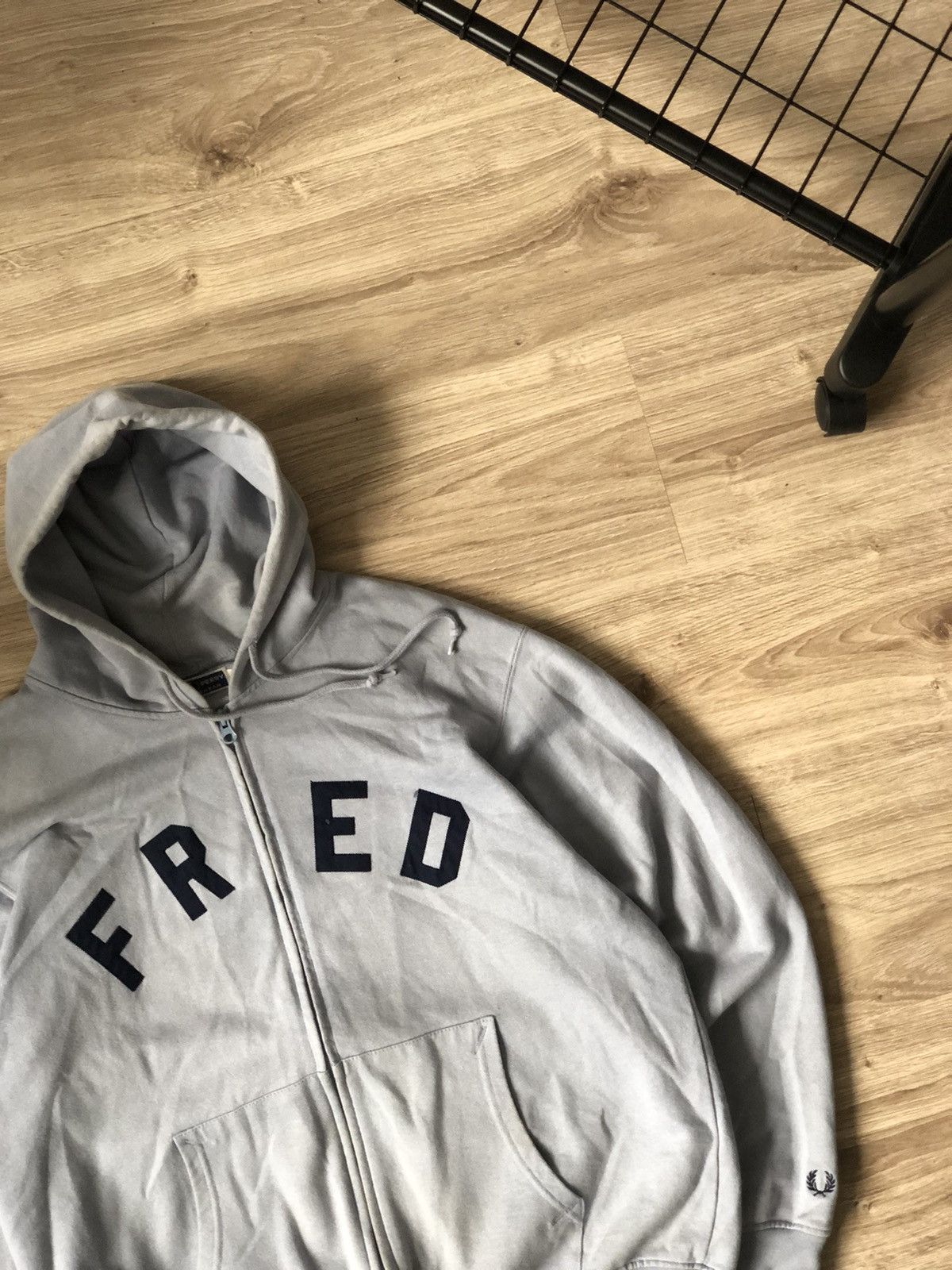 Fred Perry Vintage Fred Perry 90s Spell Out Big Logo Zip Hoodie Size US L / EU 52-54 / 3 - 2 Thumbnail