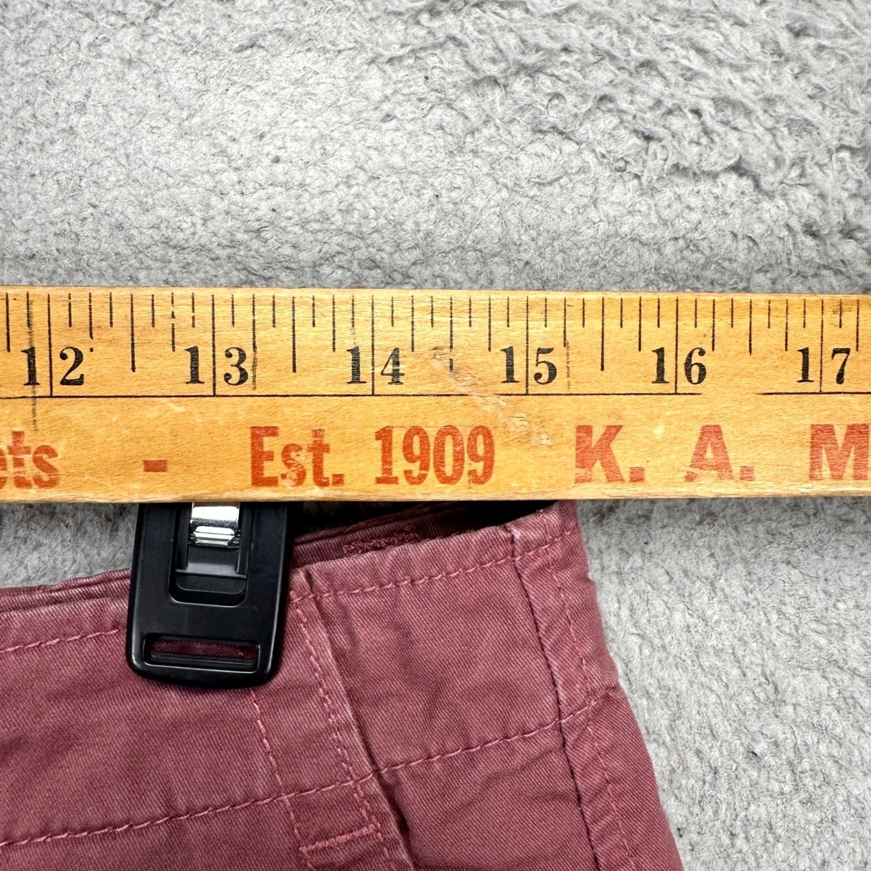 Aeropostale Aeropostale Mens Khakis Shorts 30 Maroon Flat Front Stretch Pockets Casual Chino Shirt? Size US 30 / EU 46 - 5 Thumbnail
