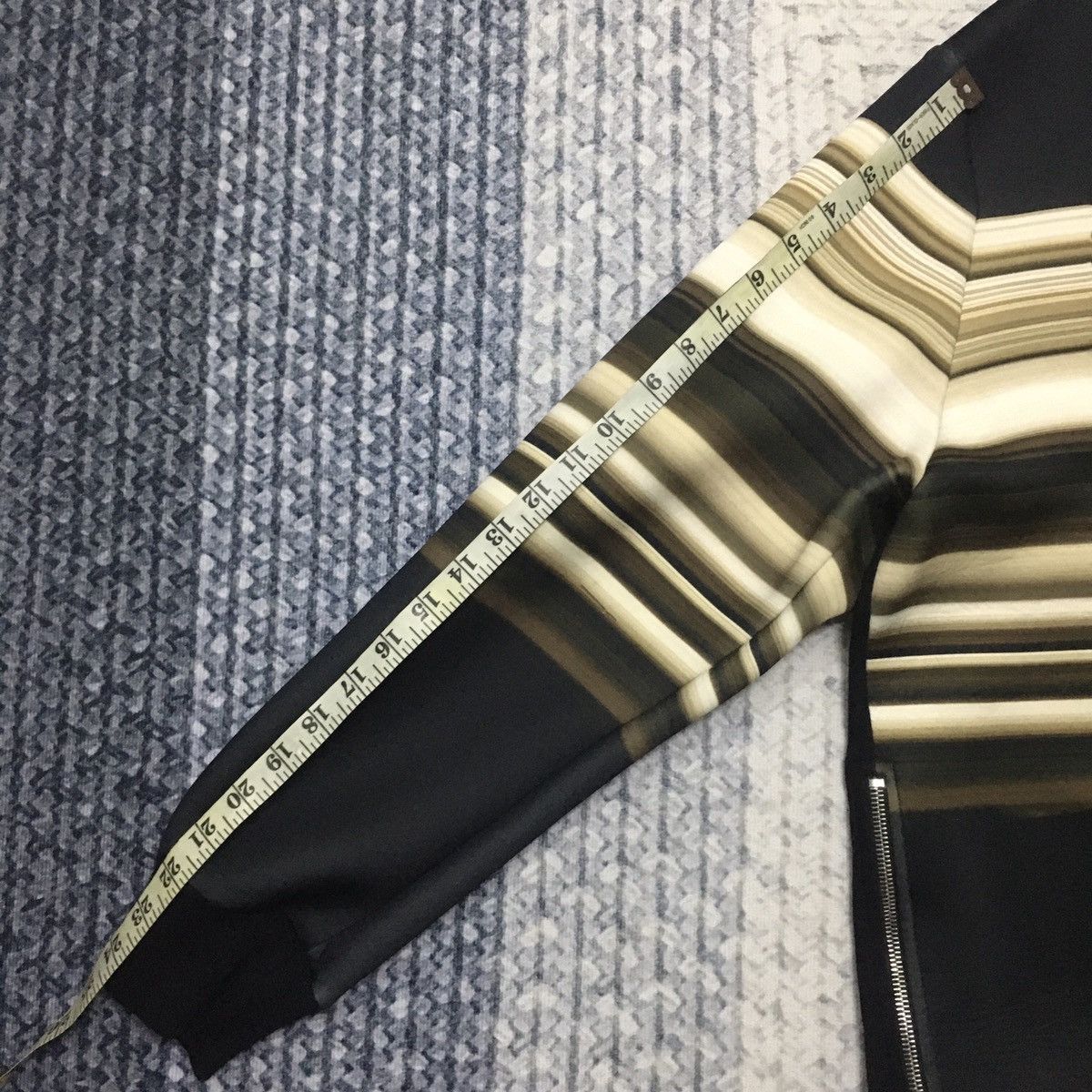 Neil Barrett Rare Neil Barrett Greek/Roman Double Graphics Pullover Size US L / EU 52-54 / 3 - 23 Thumbnail