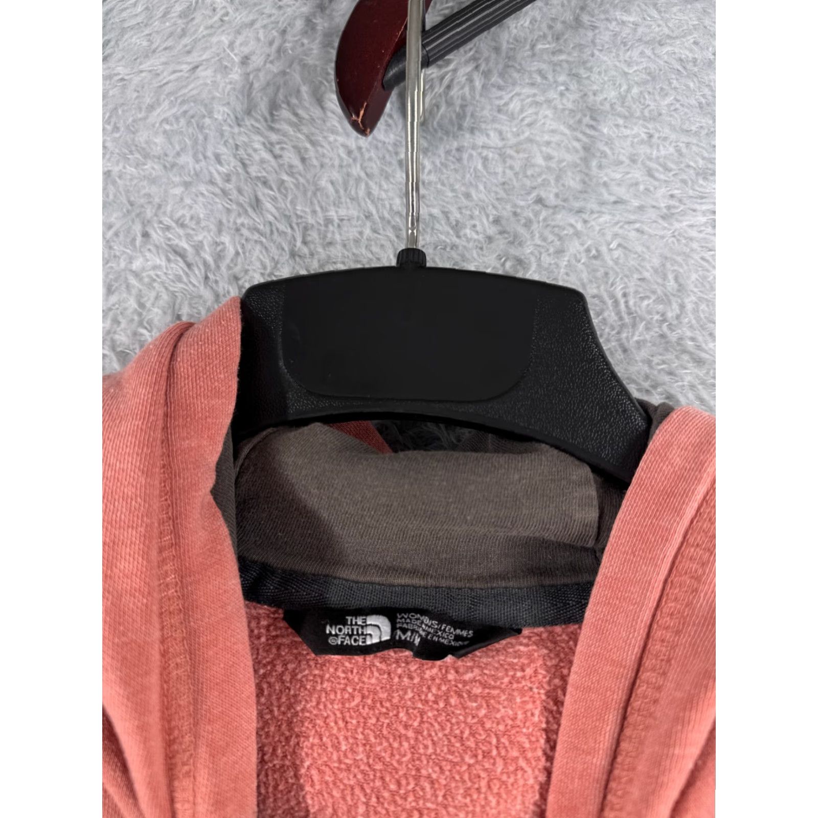 The North Face VINTAGE The North Face Pullover Hoodie Womens Medium Pink Activewear Cotton Blend Logo 90s Ladies Size M / US 6-8 / IT 42-44 - 7 Thumbnail