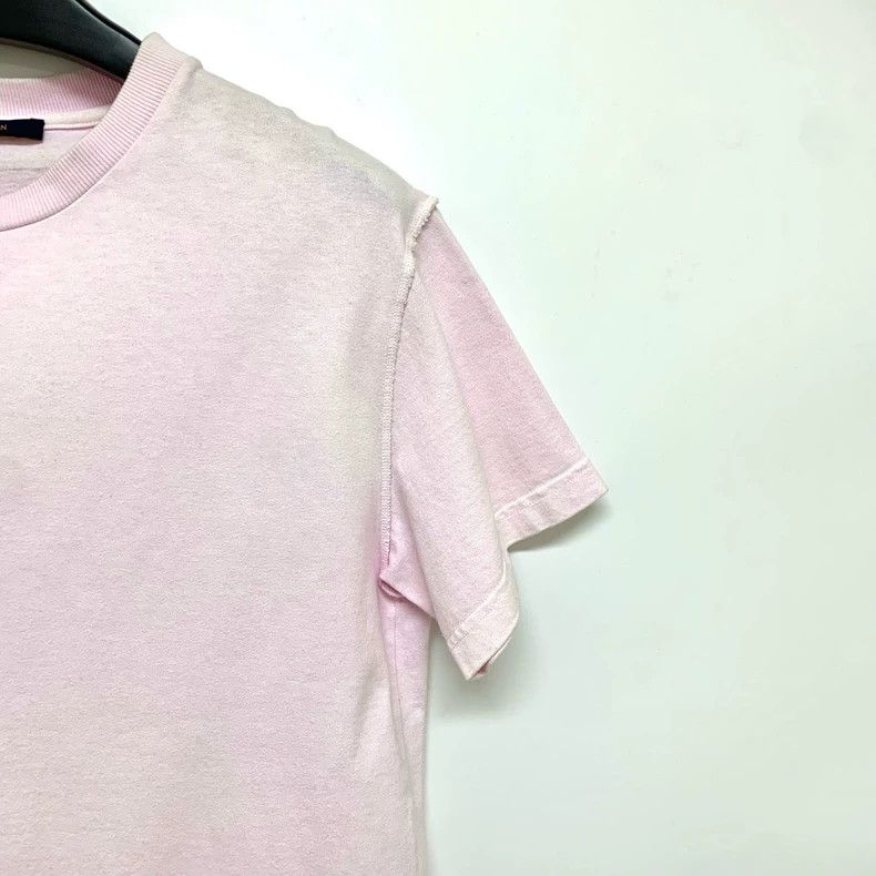 Louis Vuitton Louis Vuitton Pink short sleeves Size US S / EU 44-46 / 1 - 6 Thumbnail