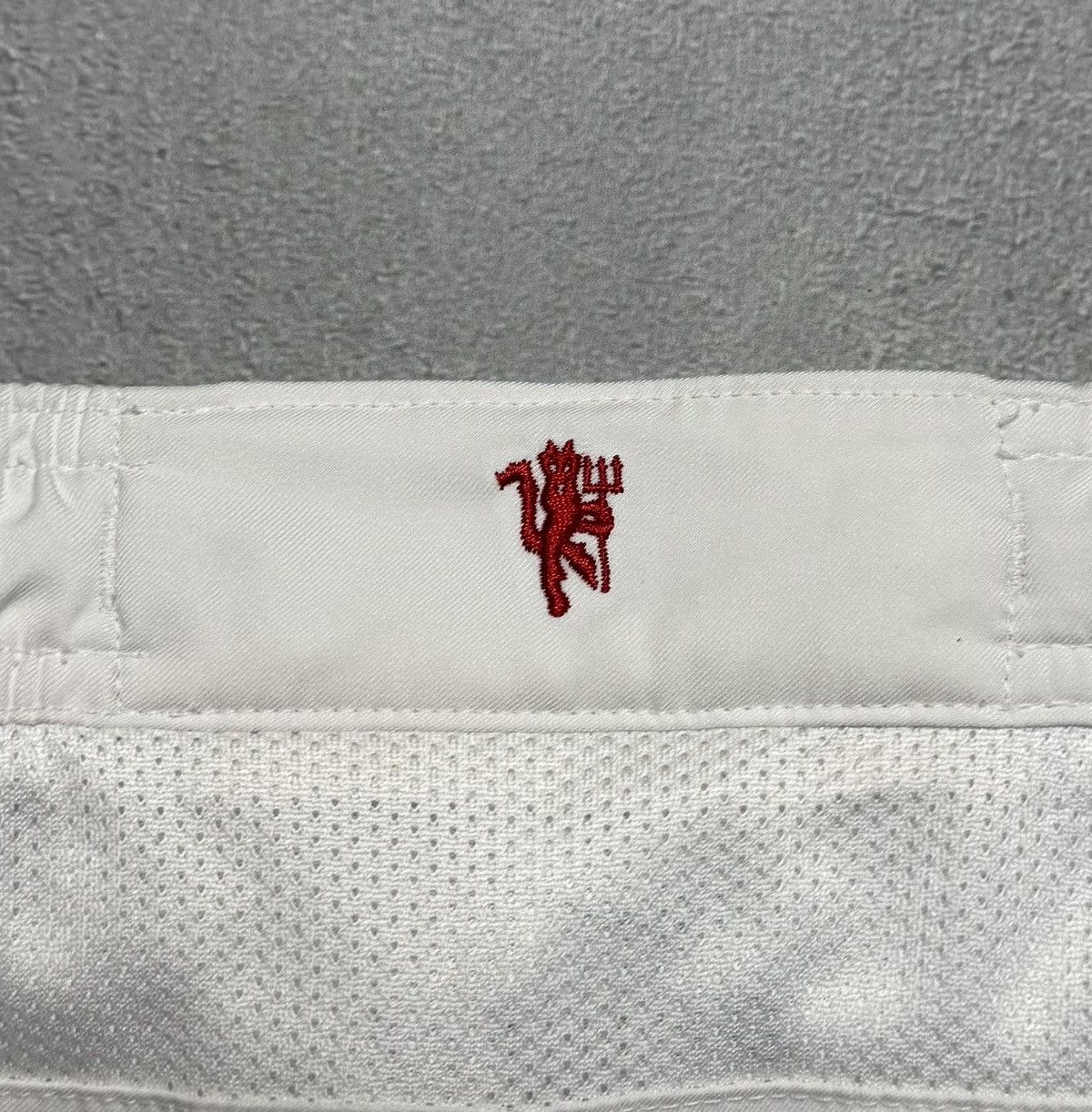 Nike Manchester United 2011 2012 Home Football Soccer Shorts Nike Size US 32 / EU 48 - 10 Thumbnail