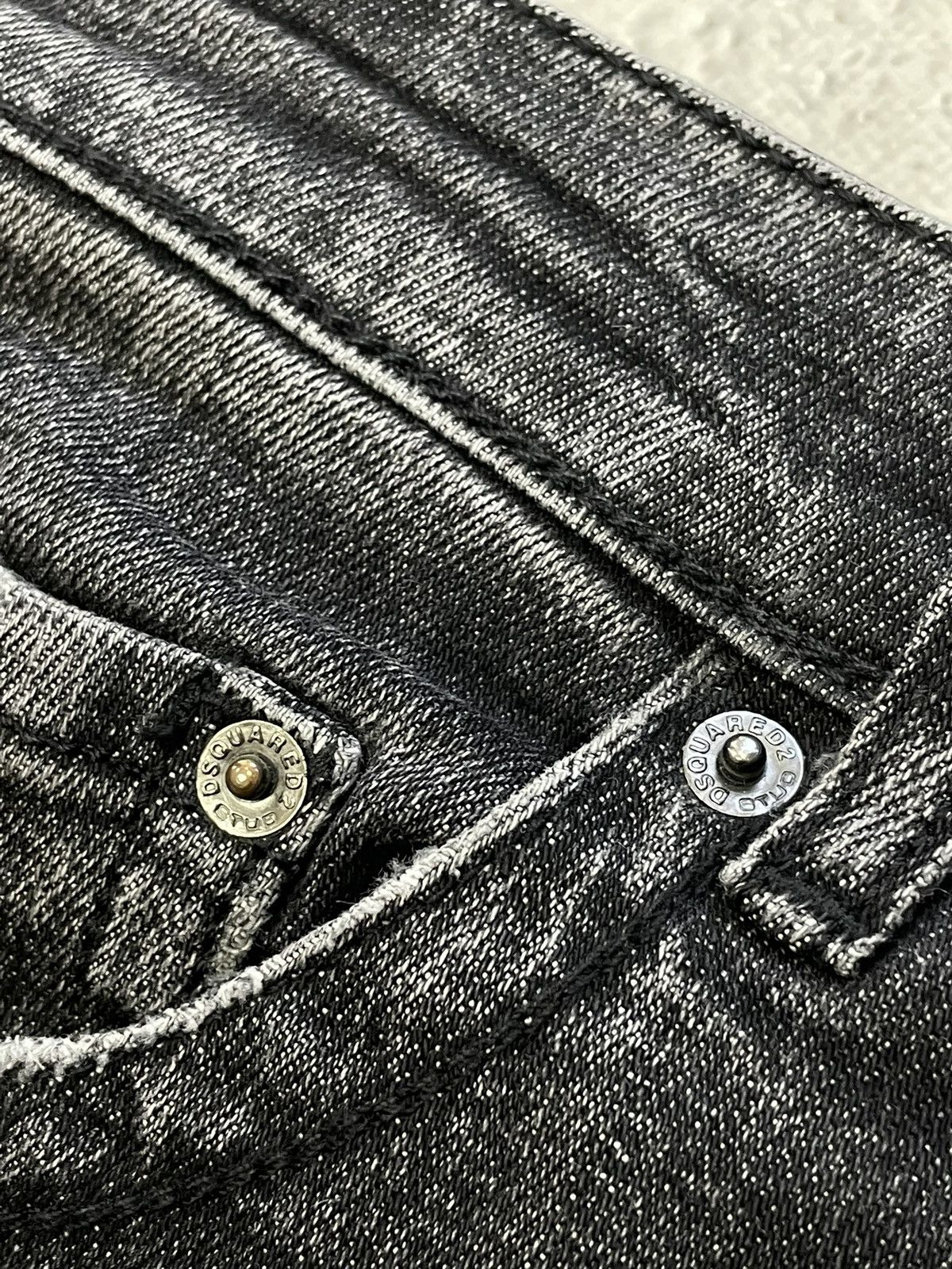 Dsquared2 Vintage slim Dsquared 2 slim black distressed jeans pants Size US 36 / EU 52 - 3 Thumbnail
