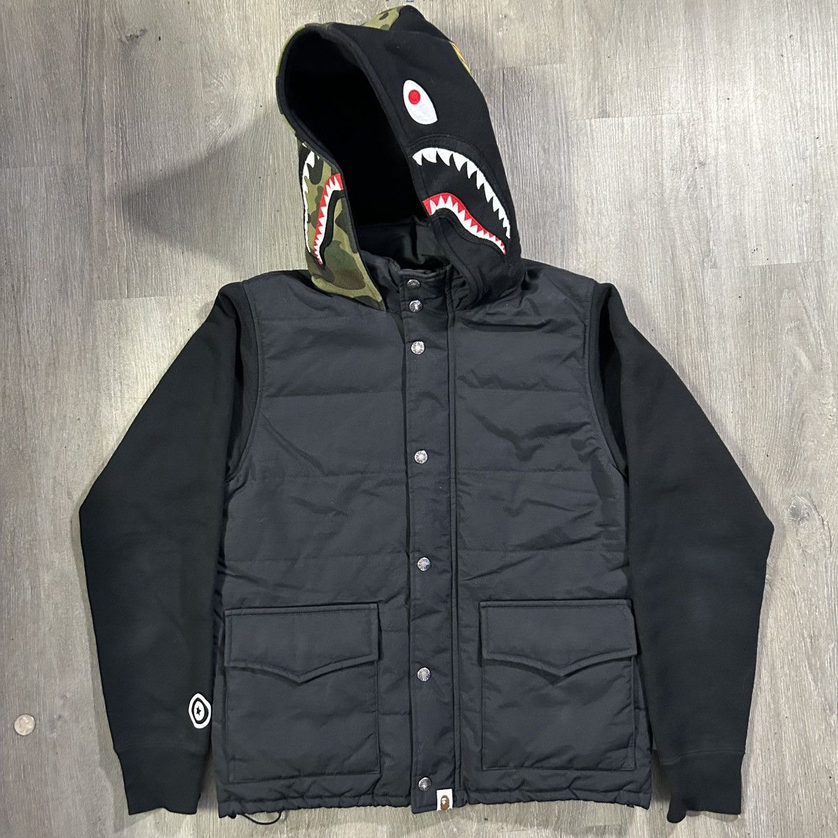 BAPE 1st Camo Hood WGM Wappen Down Vest Hoodie Shark