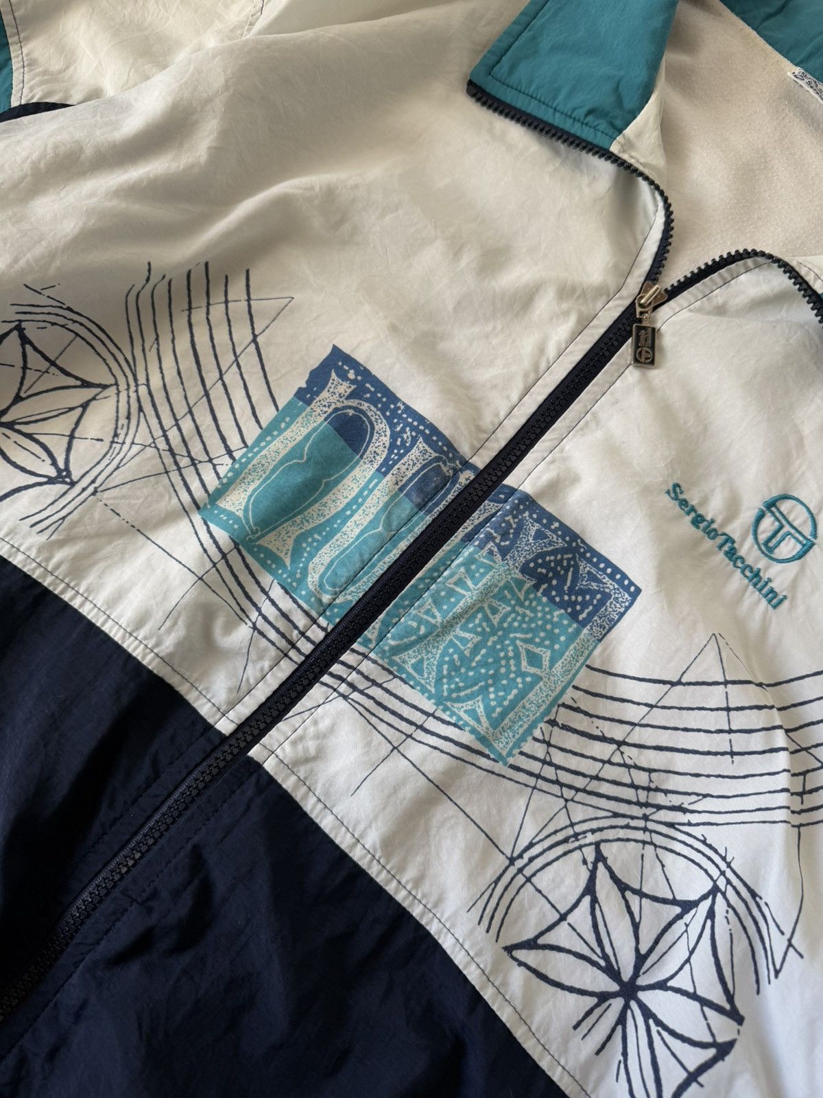 Sergio Tacchini Sergio Tacchini Vintage Italian Style Windbreaker Size US L / EU 52-54 / 3 - 8 Thumbnail