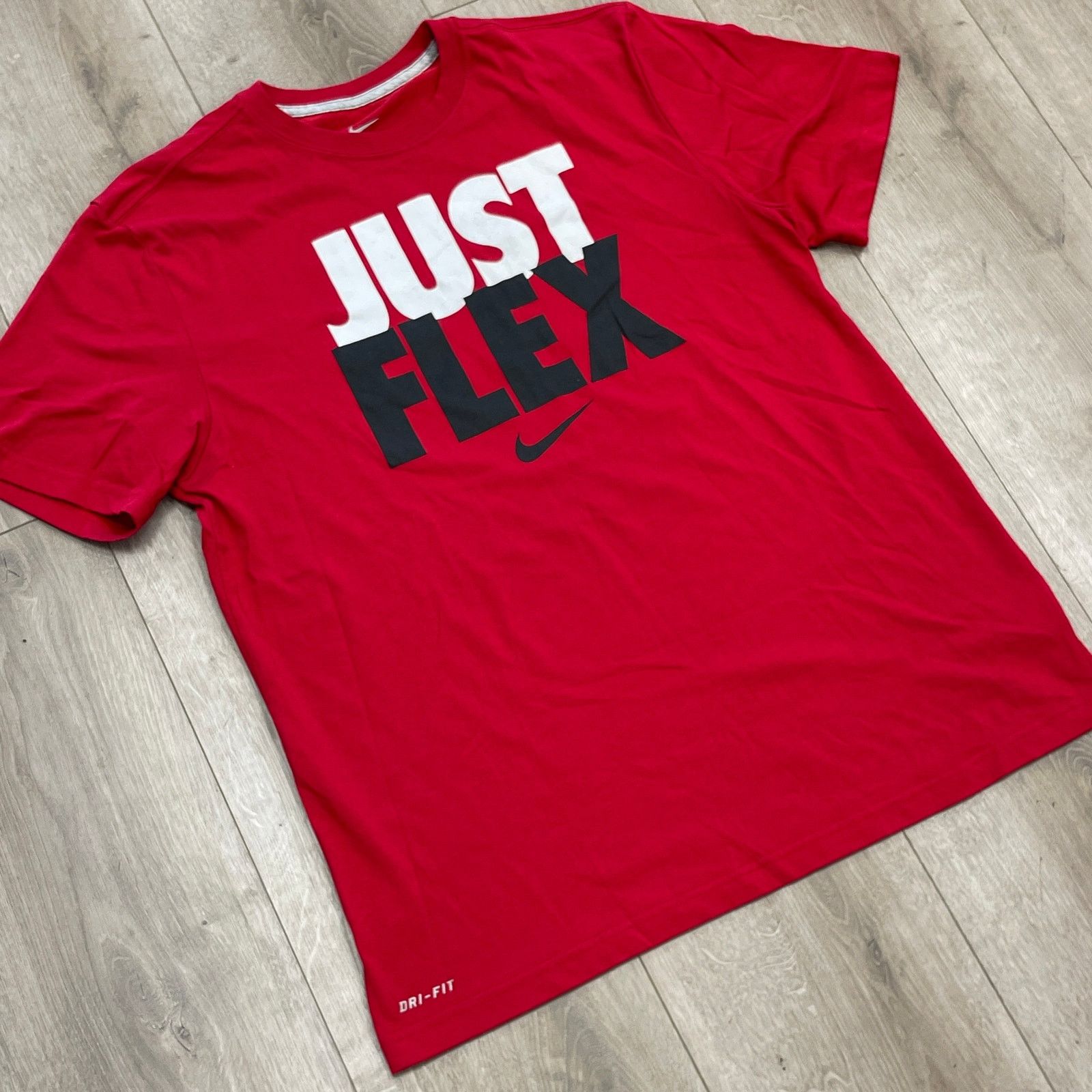 Nike Nike Just Flex Dri Fit Red Tee T Shirt Size Large L B15 Size US L / EU 52-54 / 3 - 4 Thumbnail