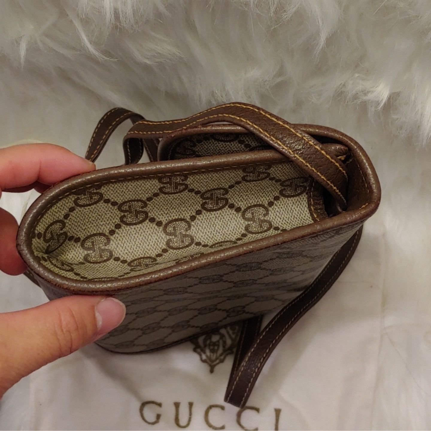 Gucci Vintage Gucci Interlocking GG Monogram Supreme Clutch Size ONE SIZE - 3 Thumbnail