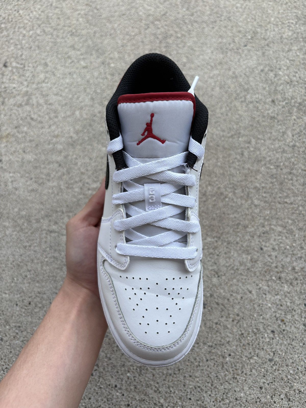Jordan Brand 2021 Jordan 1 Low “White Gym Red” (GS) Size 5.5Y Size US 5.5 / EU 38 - 9 Thumbnail