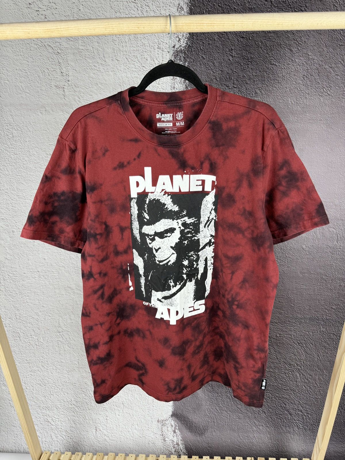 Element Planet of the Apes x Element red big logo skateboarding tee Size US M / EU 48-50 / 2 - 2 Thumbnail