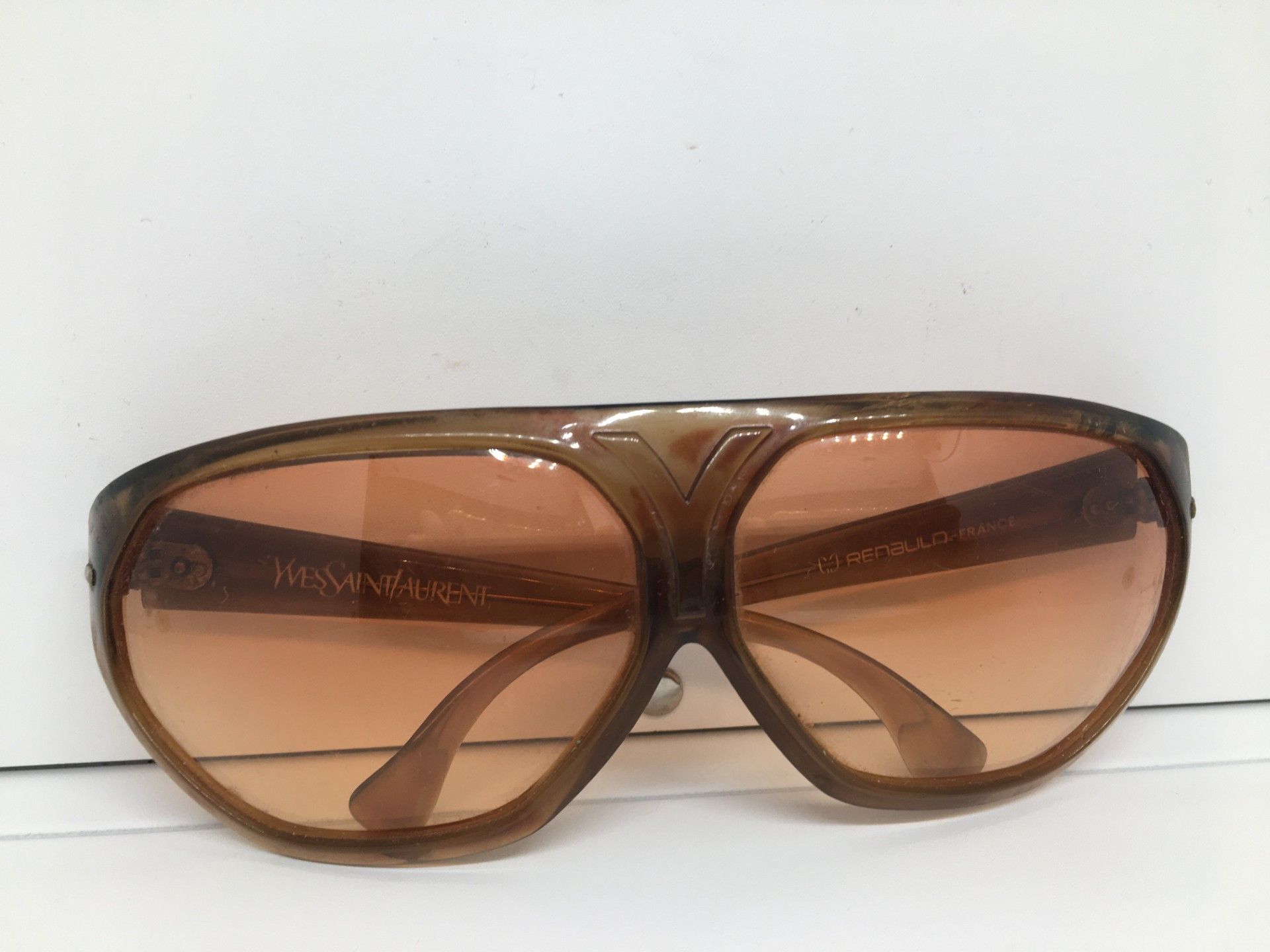 Yves Saint Laurent '71 MOD YVES SAINT LAURENT X RENAULD FRANCE SUNGLASSES RARE Size ONE SIZE - 6 Thumbnail