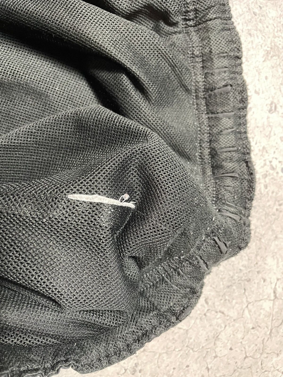 Nike Vintage Nike Track Pants Nylon Big Logo Y2K Swoosh Drill Size US 38 / EU 54 - 9 Thumbnail