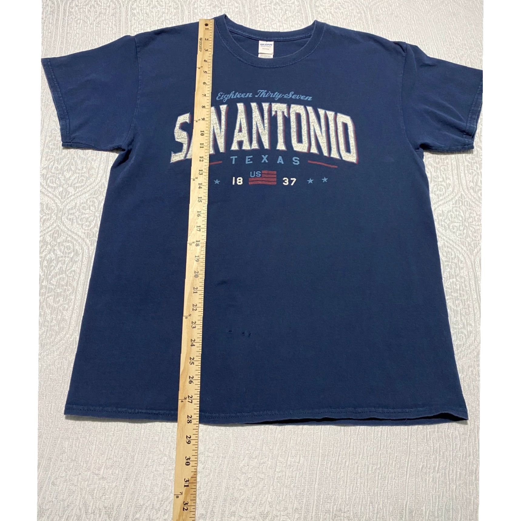Gildan Gildan Heavy Cotton T Shirt Mens L Navy Blue Graphic San Antonio Texas City Logo Crew Neck Short Sleeve Cotton Jersey Size US L / EU 52-54 / 3 - 6 Thumbnail
