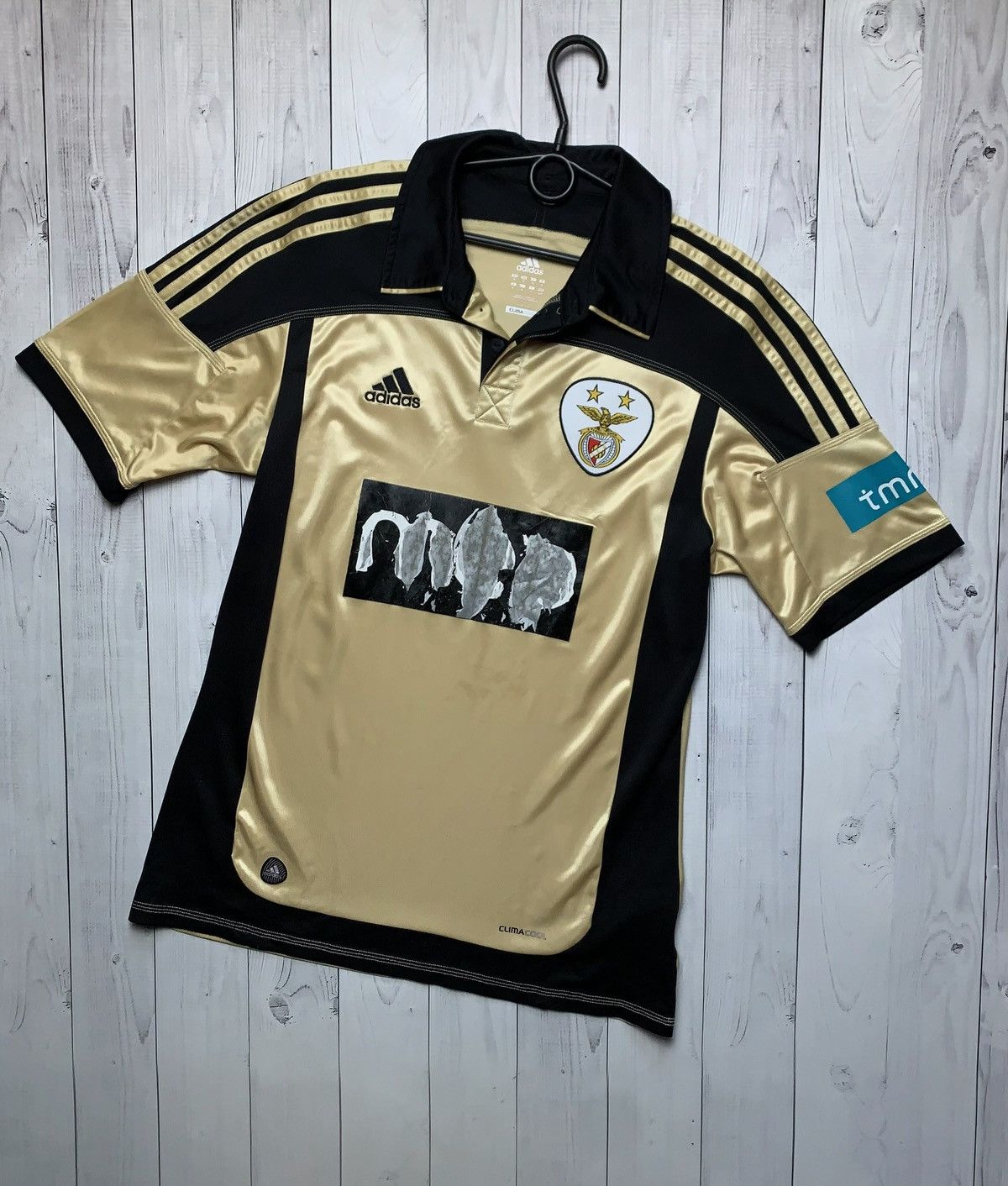 Vintage Vintage Benfica soccer jersey gold size M away rare Size US M / EU 48-50 / 2 - 1 Thumbnail