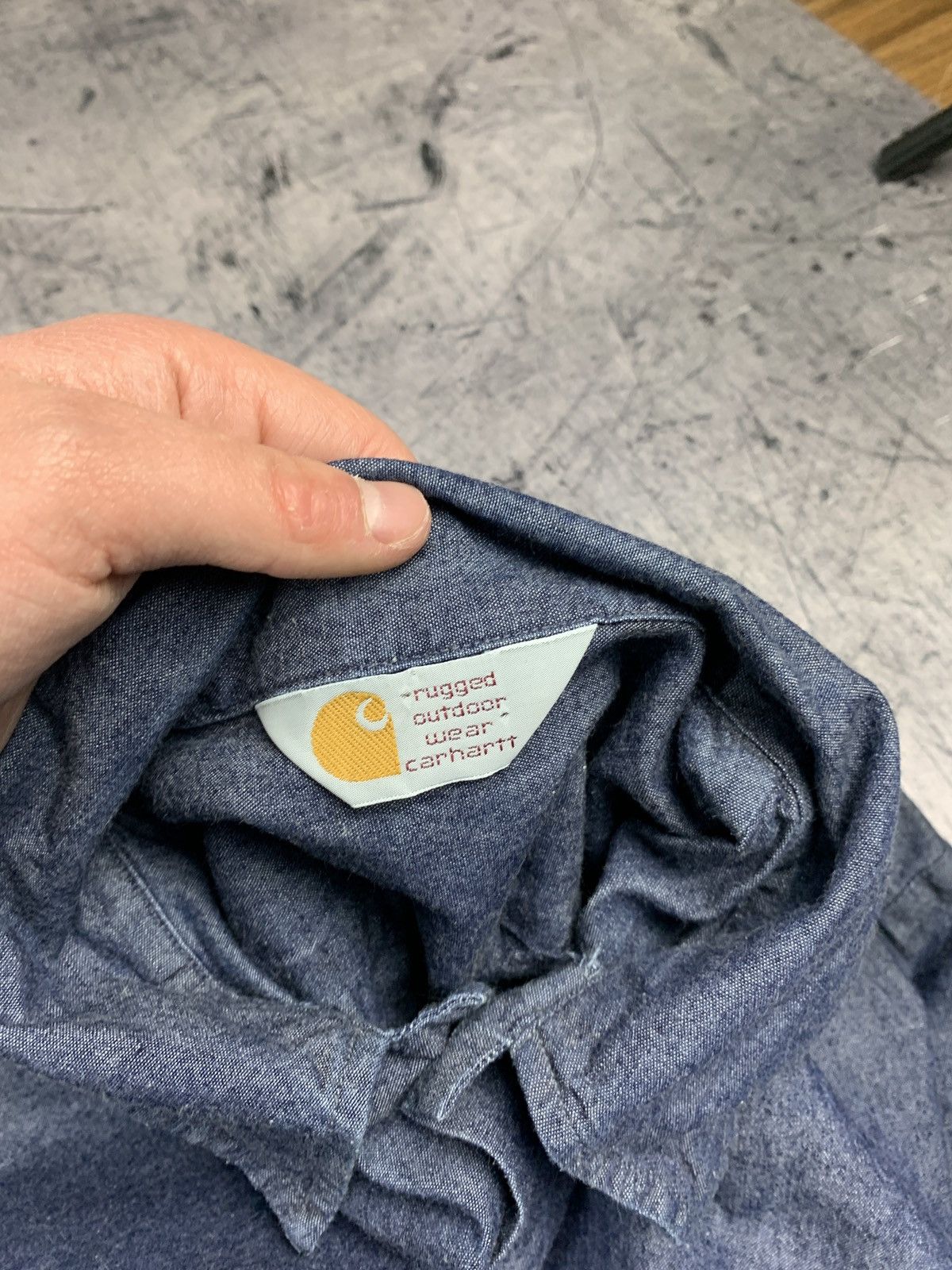 Carhartt Vintage Carhartt Denim Shirt Rugged Outdoor Wear Work 90’s Size US L / EU 52-54 / 3 - 5 Thumbnail