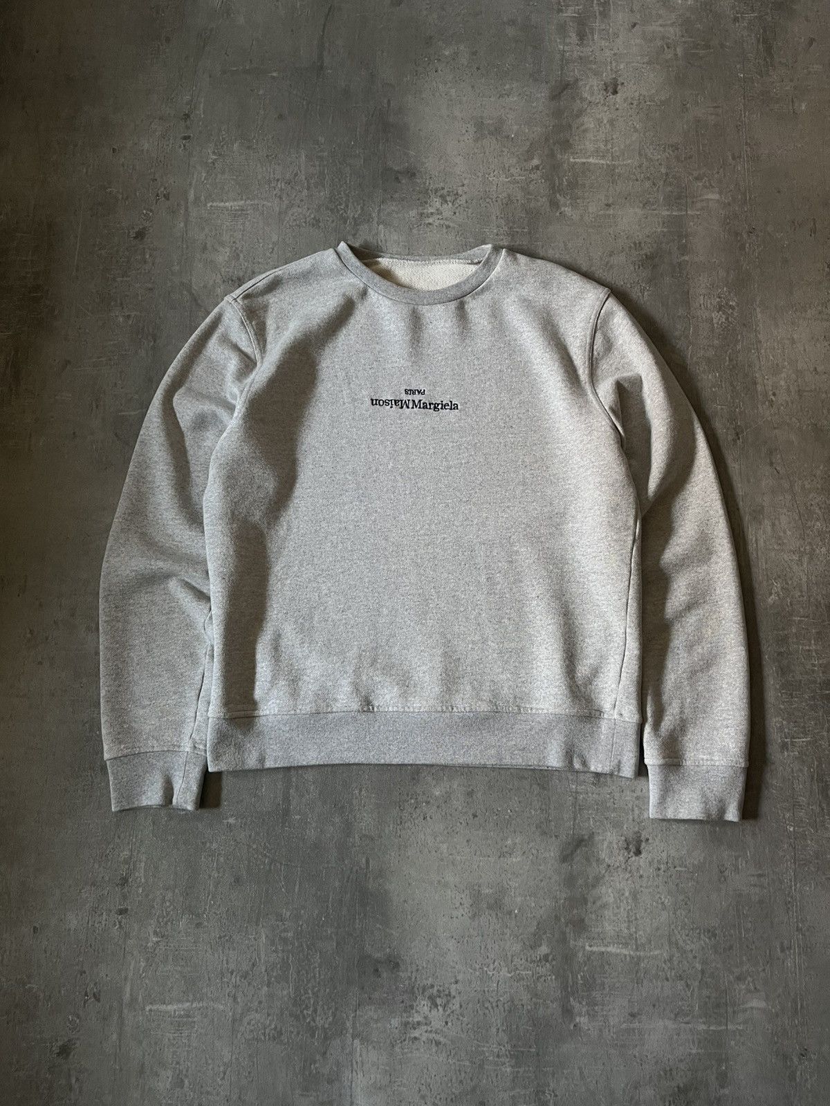 Maison Margiela Maison Margiela A/W 20 Upside-Down revers logo sweatshirt Size US M / EU 48-50 / 2 - 1 Thumbnail