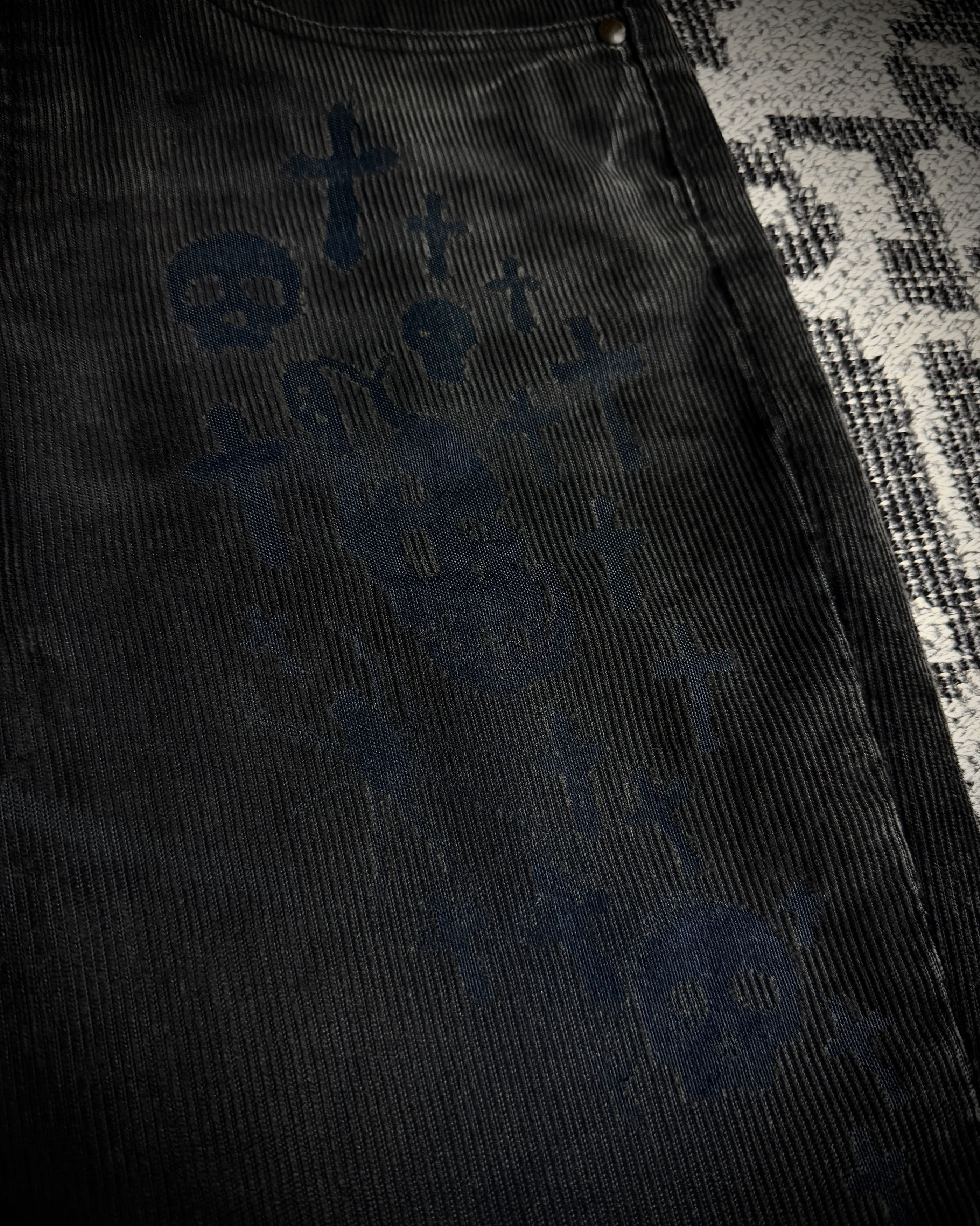 CIVARIZE CIVARIZE Skull Cross Corduroy Distressed Bootcut Pants Size US 30 / EU 46 - 3 Thumbnail