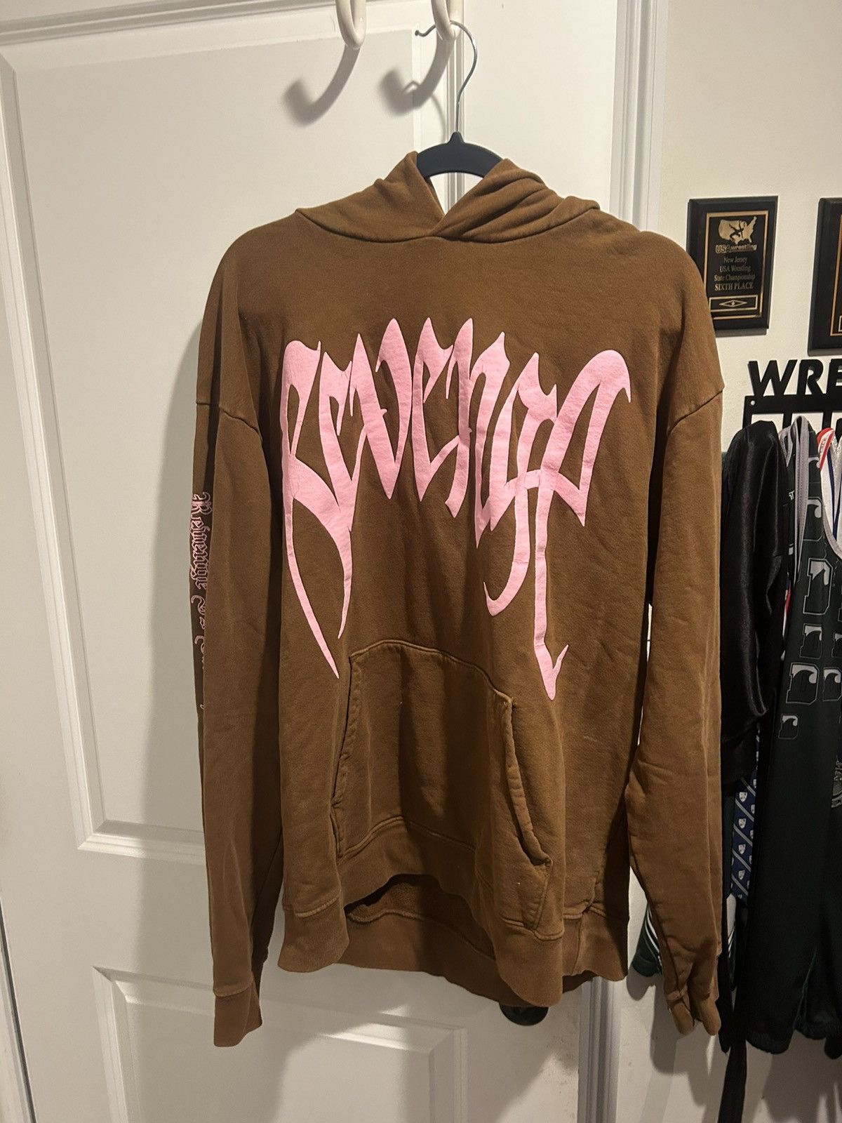 Revenge Revenge Mens Brown Pink Pullover Hoodie XL Size US XL / EU 56 / 4 - 1 Thumbnail