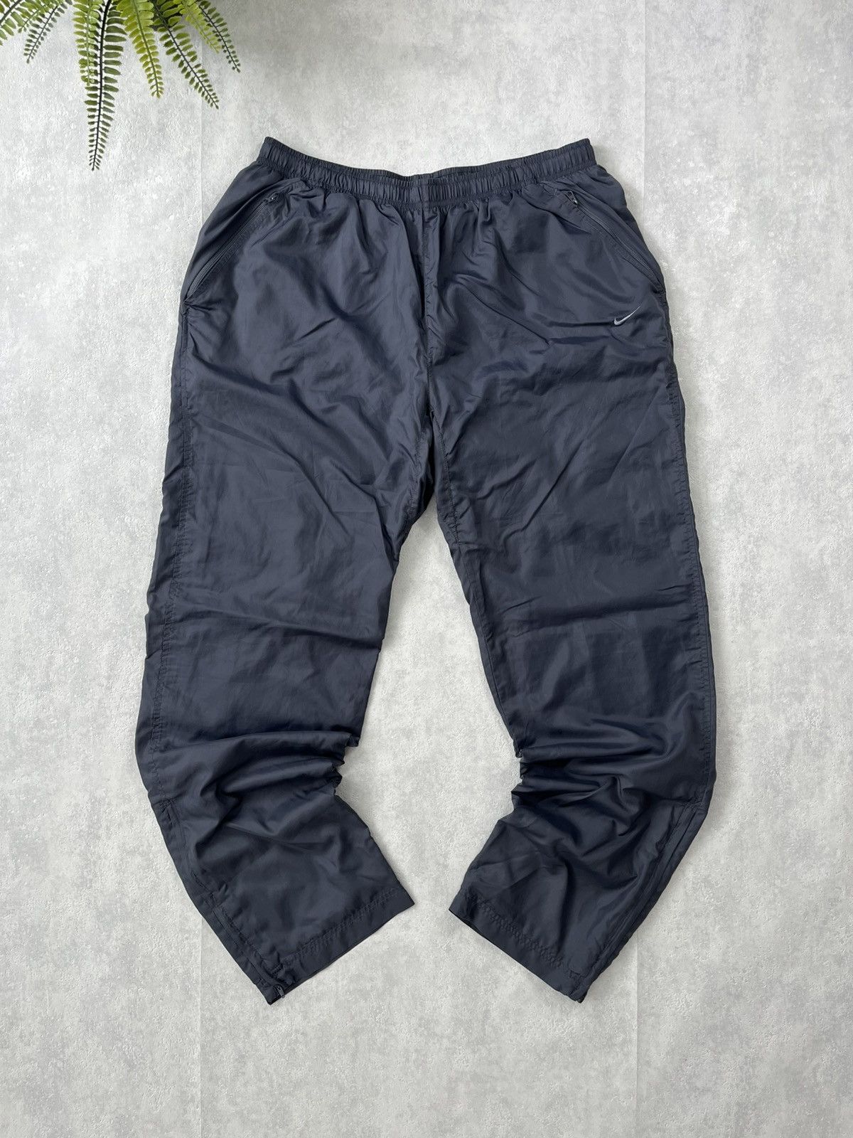 Nike × Vintage 90s Nike Swoosh Vintage Y2K Oversized Parachute Nylon Pants Size US 34 / EU 50 - 1 Thumbnail
