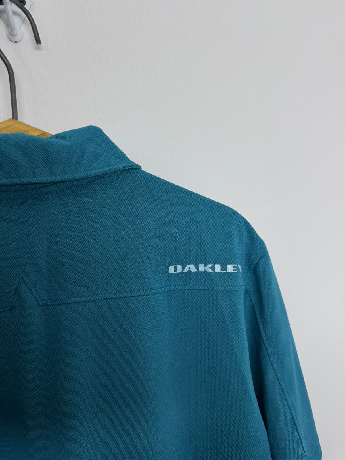 Oakley Vintage Y2k Oakley Golf Polo Size US M / EU 48-50 / 2 - 8 Thumbnail