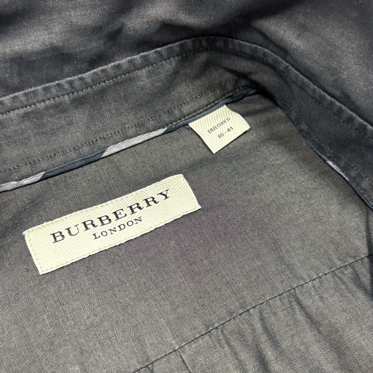 Burberry Burberry London Brown Button Shirt Long Sleeve Size 16-41 Size US M / EU 48-50 / 2 - 10 Thumbnail