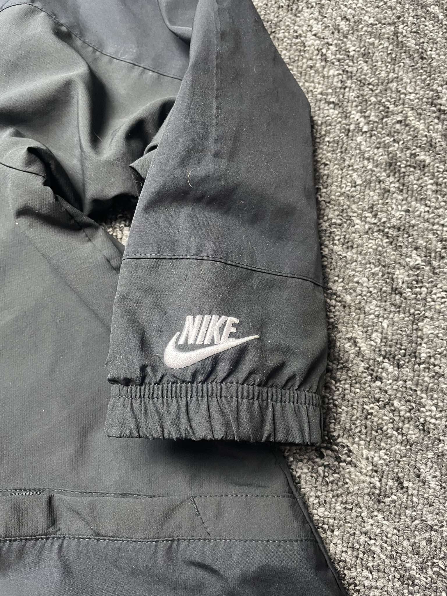 Nike × Vintage Vintage light jacket raincoat Nike Air shelest tracksuit Size US S / EU 44-46 / 1 - 7 Thumbnail