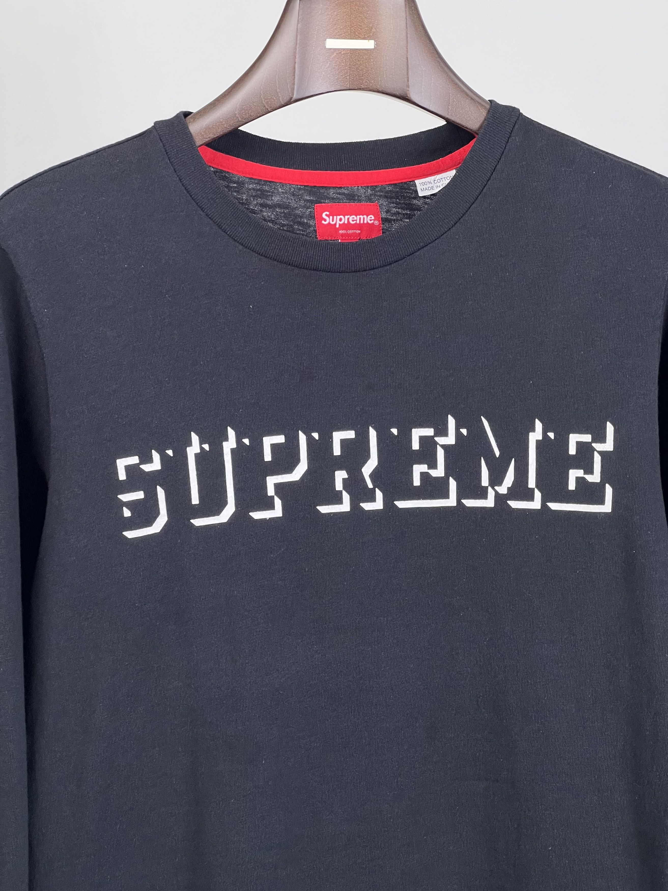 Supreme Brand New LOGO L/S Top Black Size US S / EU 44-46 / 1 - 7 Thumbnail