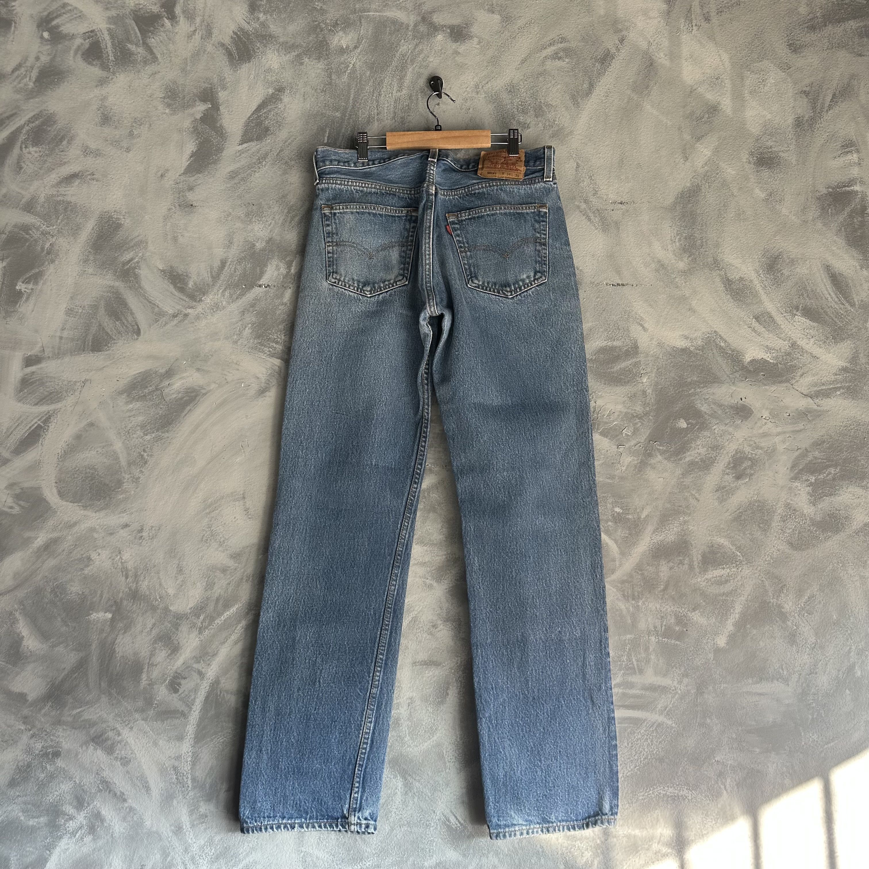 Levi's Vtg Levis 501xx Jeans Mens 34x36 (Fits 32x32) Made in USA Size US 34 / EU 50 - 4 Thumbnail