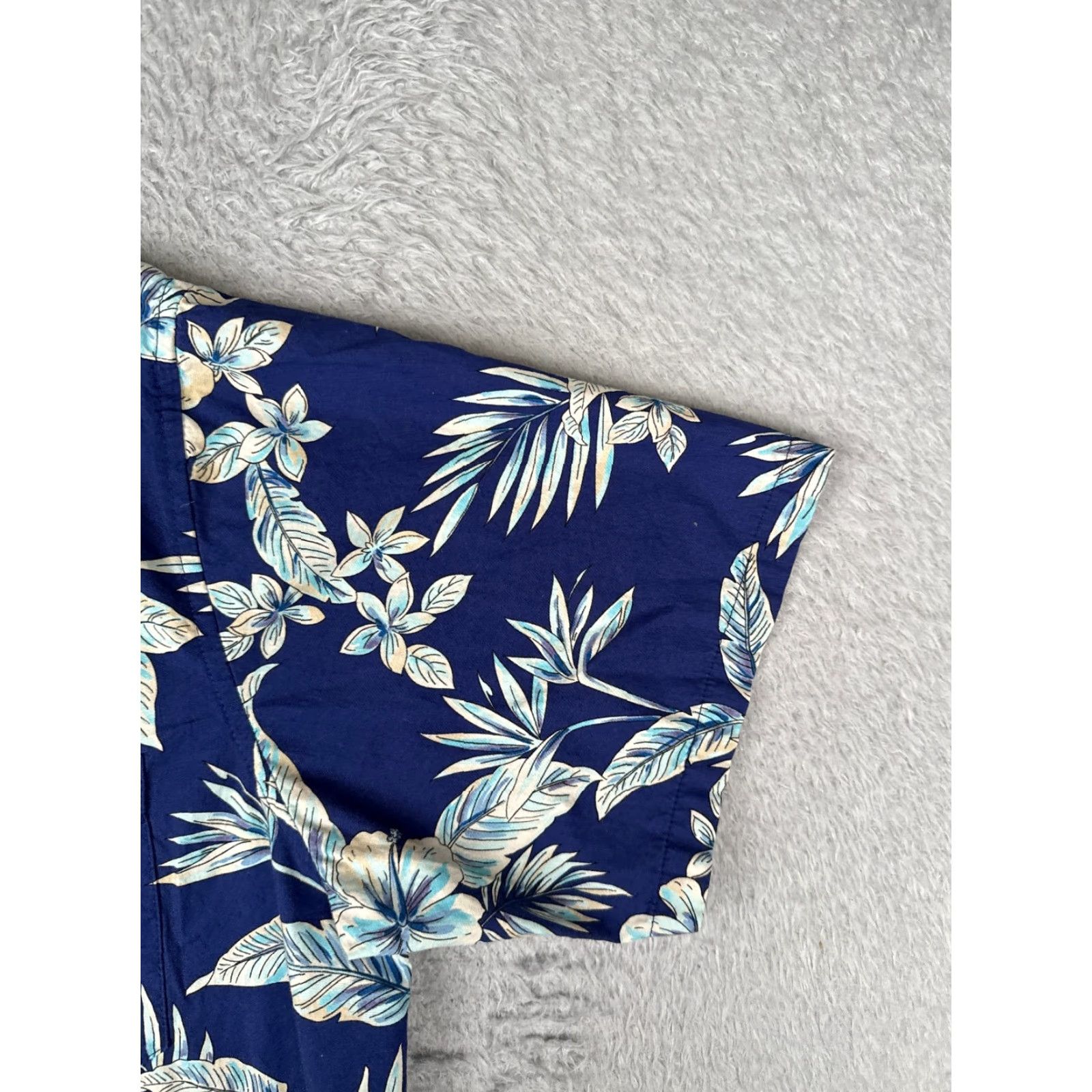 Vintage Cooke Street Shirt Men Blue Floral 100% Cotton Hawaiian Button-Up Short Sleeve Large L Bed Size US L / EU 52-54 / 3 - 2 Thumbnail